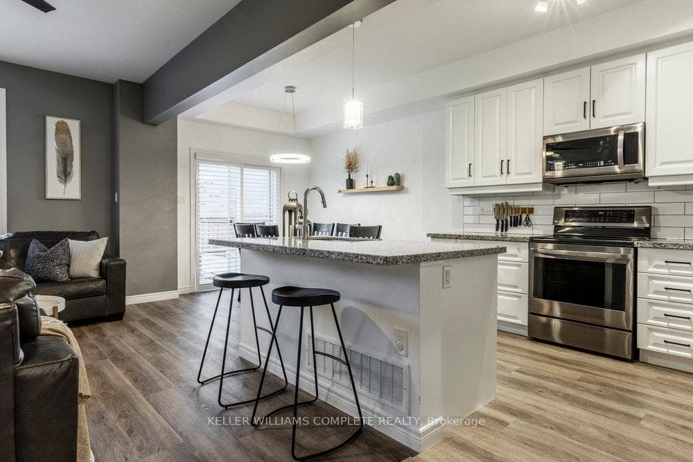 70 Dennis Drive photo 11