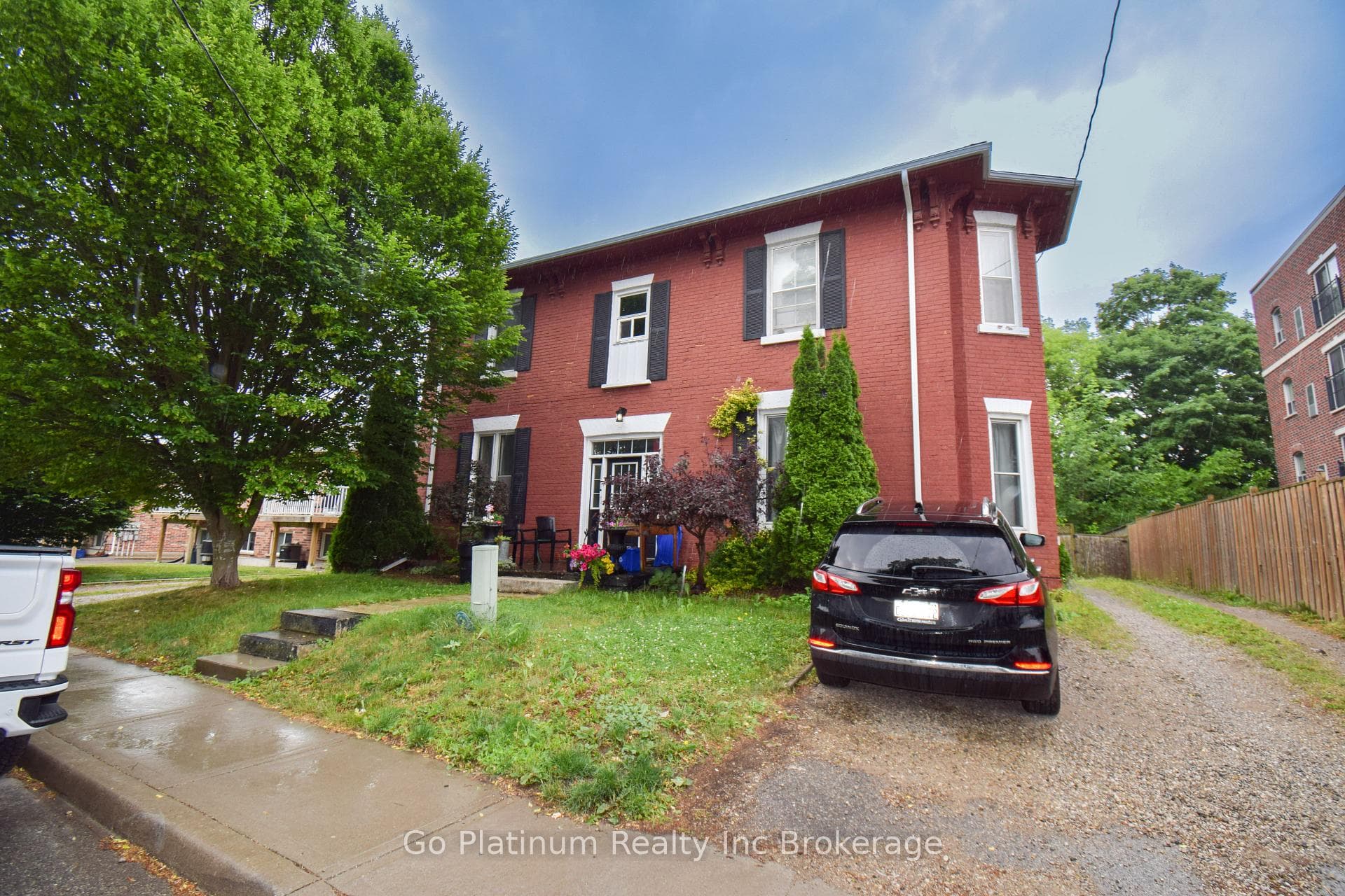 44 Brock Street photo 4