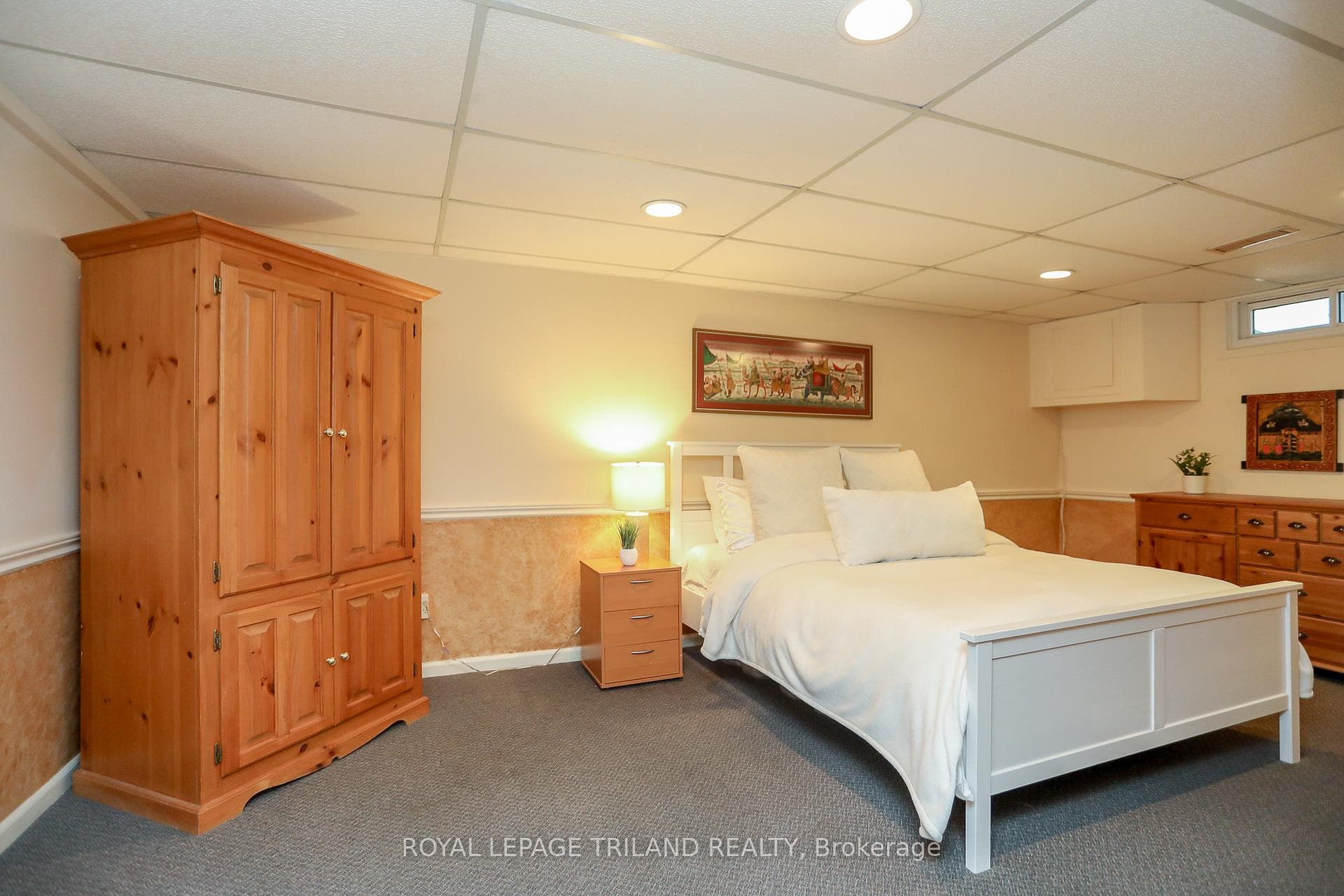 77 Monmore Road photo 23