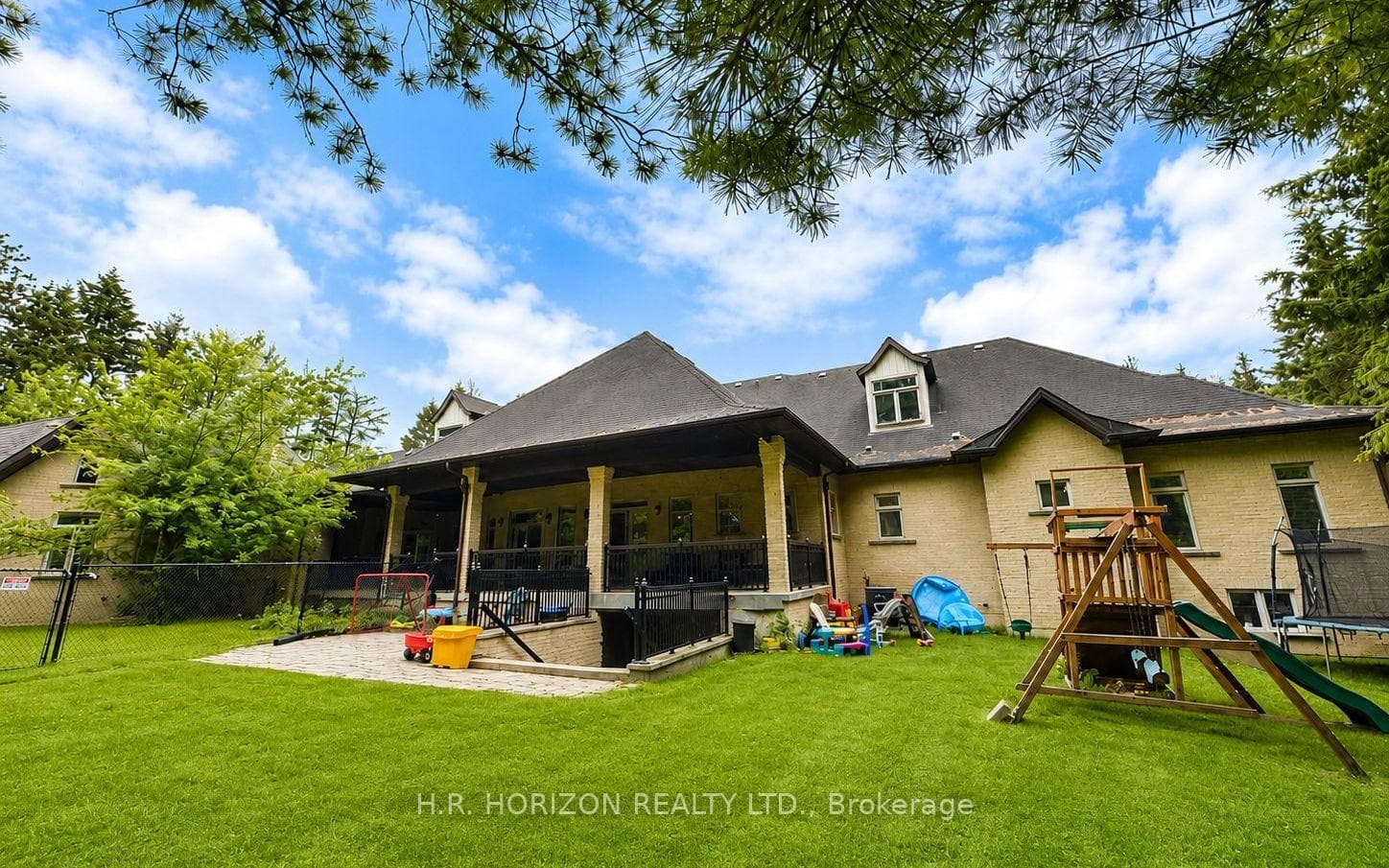 13045 Jane Street photo 43