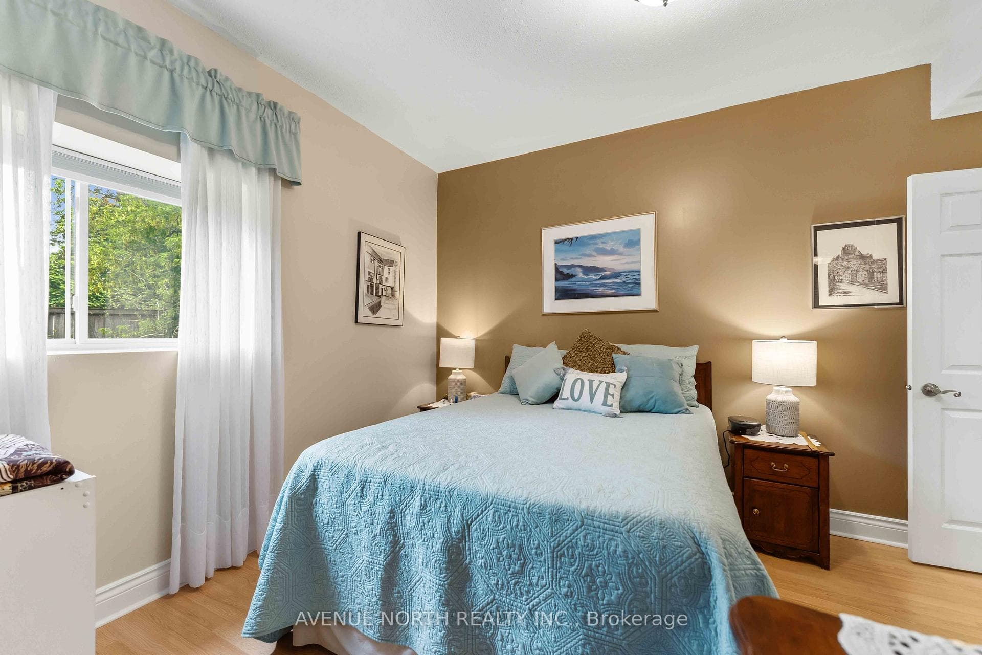 6803 Barsona Place photo 37