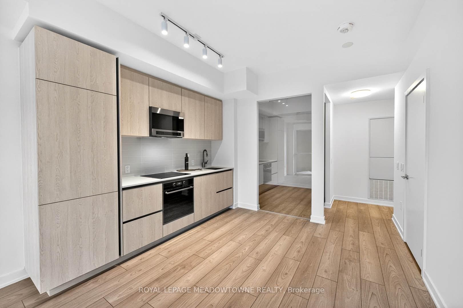 120 Broadway Avenue Unit 205N photo 22