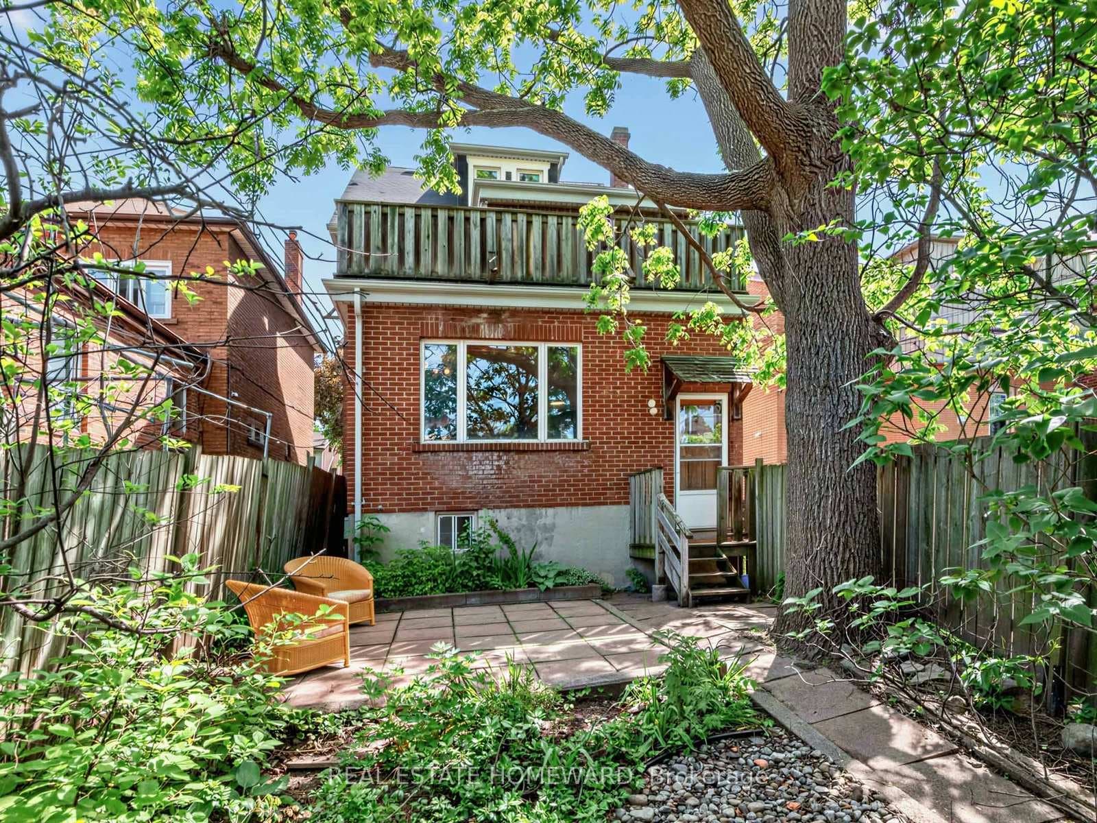 46 Westmount Avenue photo 40