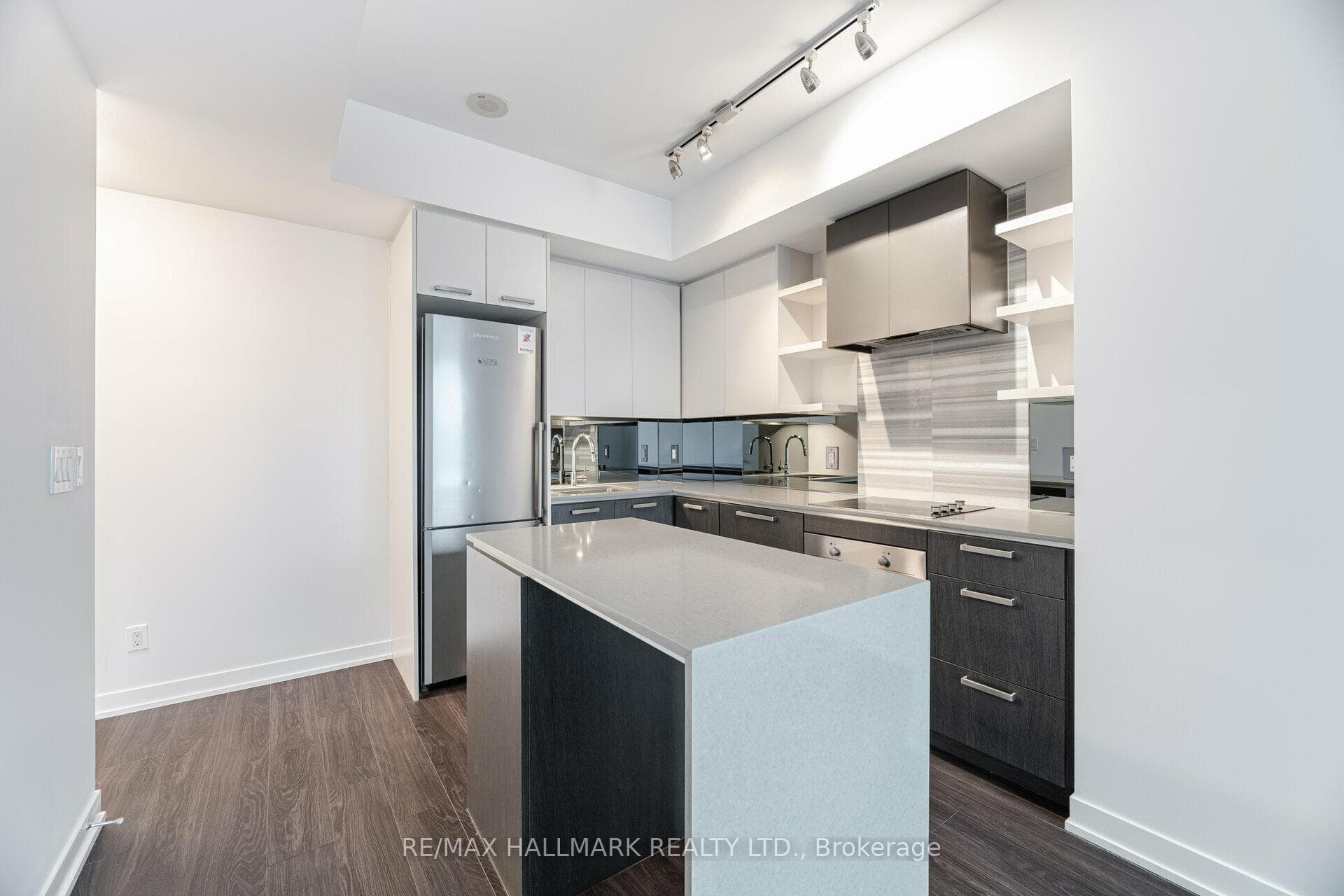 1830 Bloor Street Unit 739 photo 5
