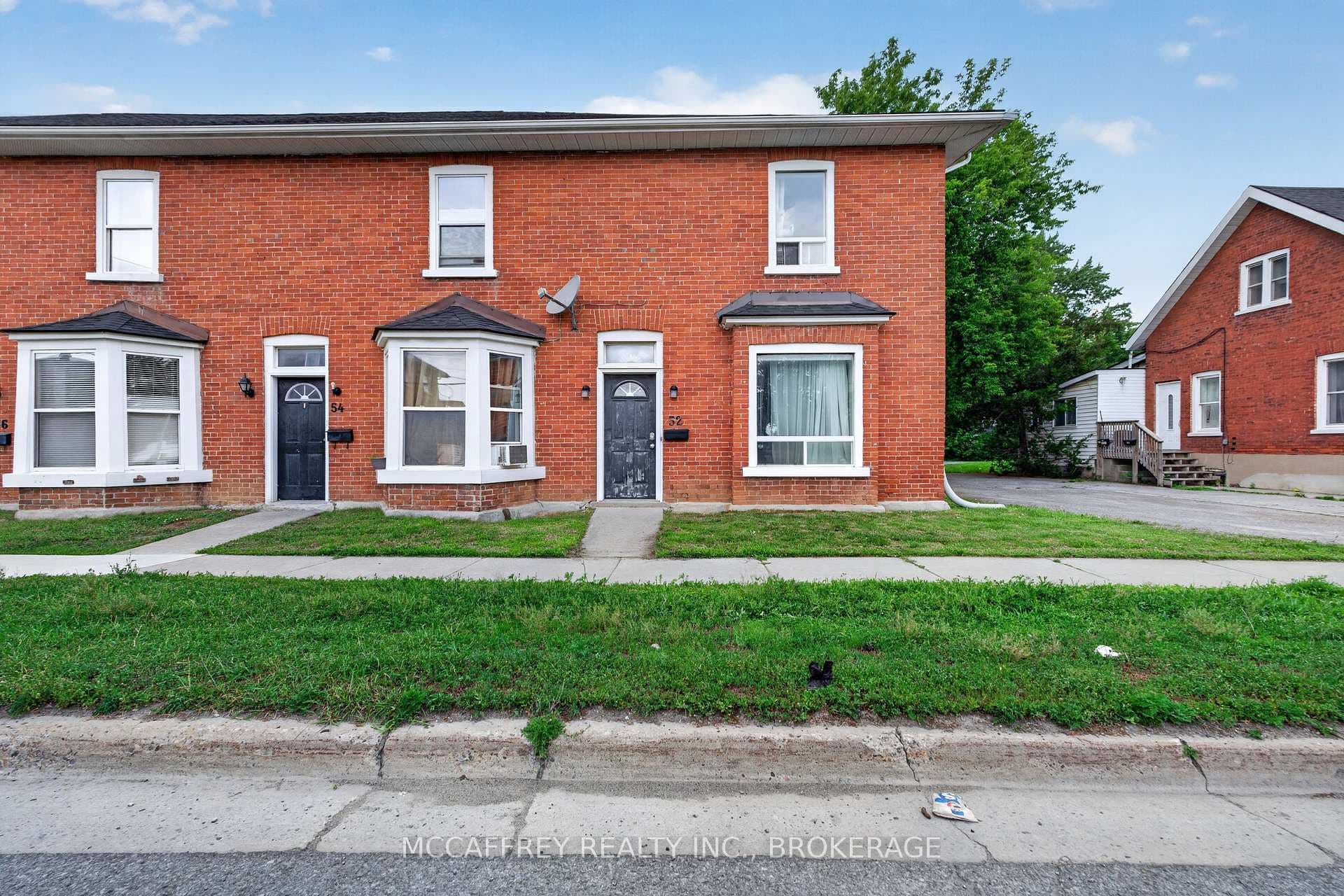 52 Moira Street photo 1