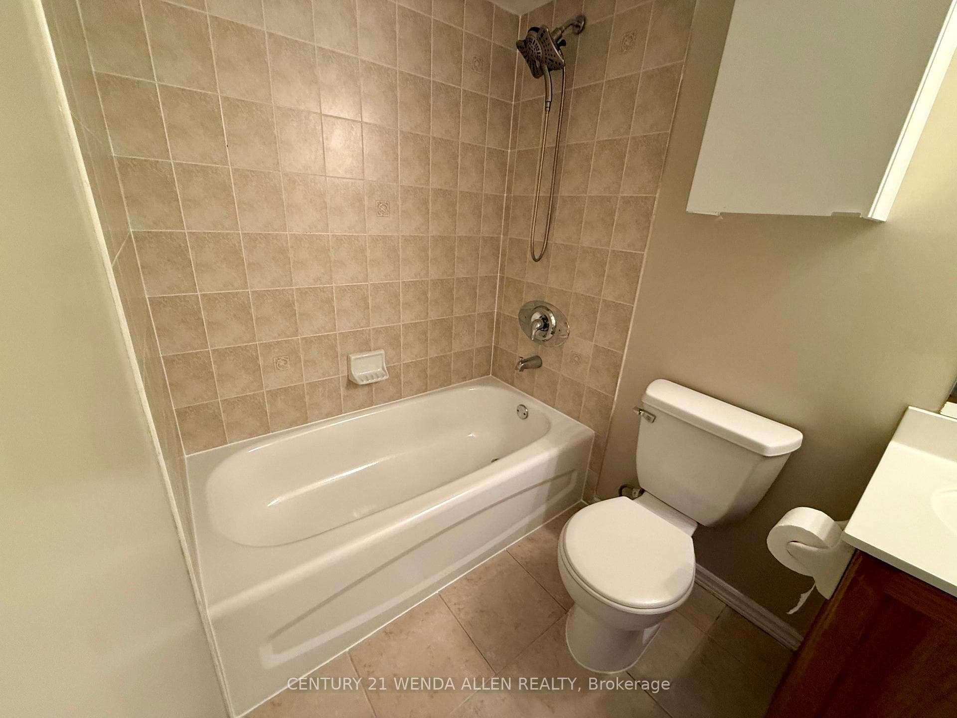 20 Laidlaw Street Unit 1117 photo 18