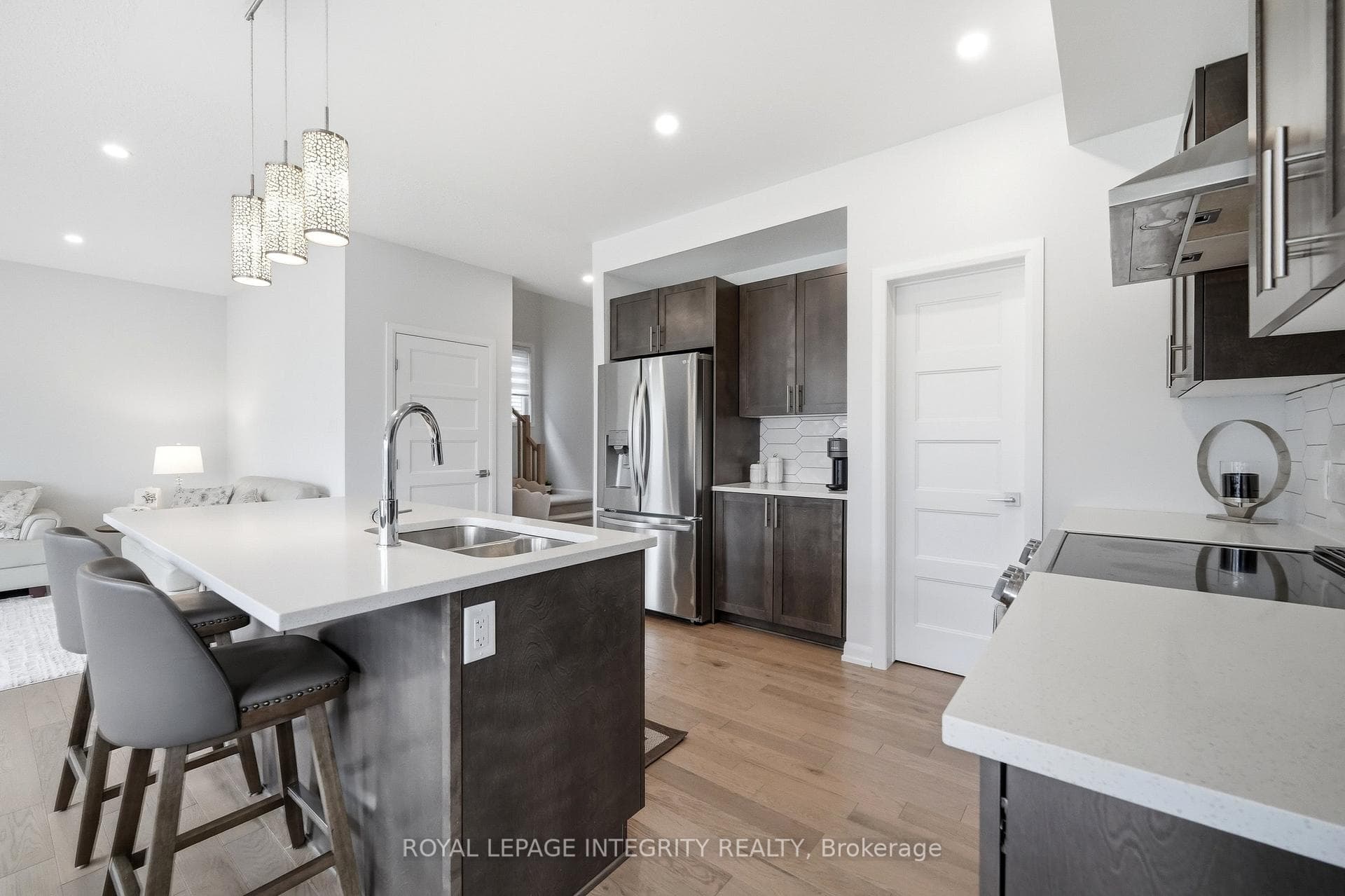 441 Sterling Avenue photo 11
