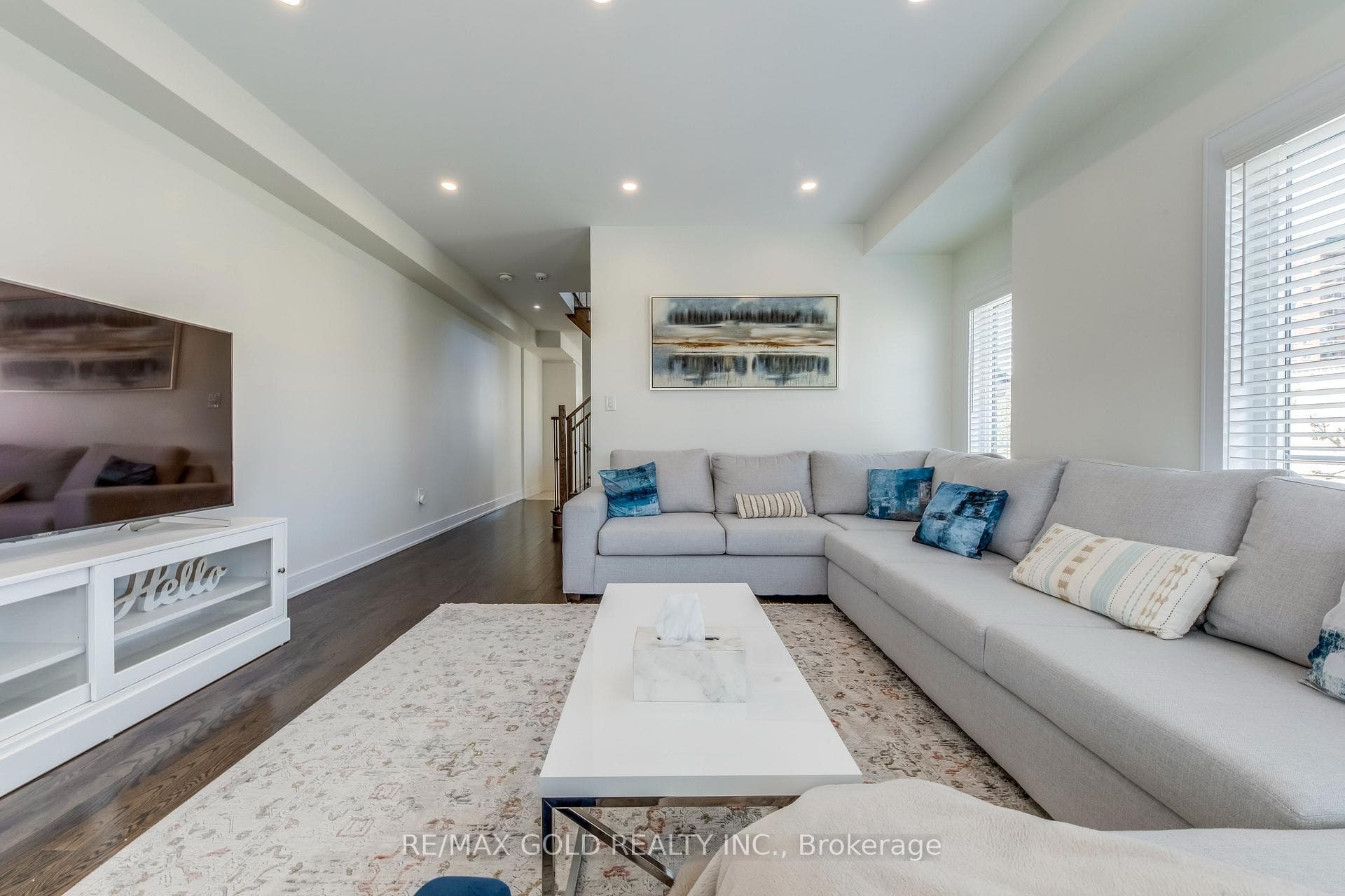 561 Mermaid Crescent photo 14