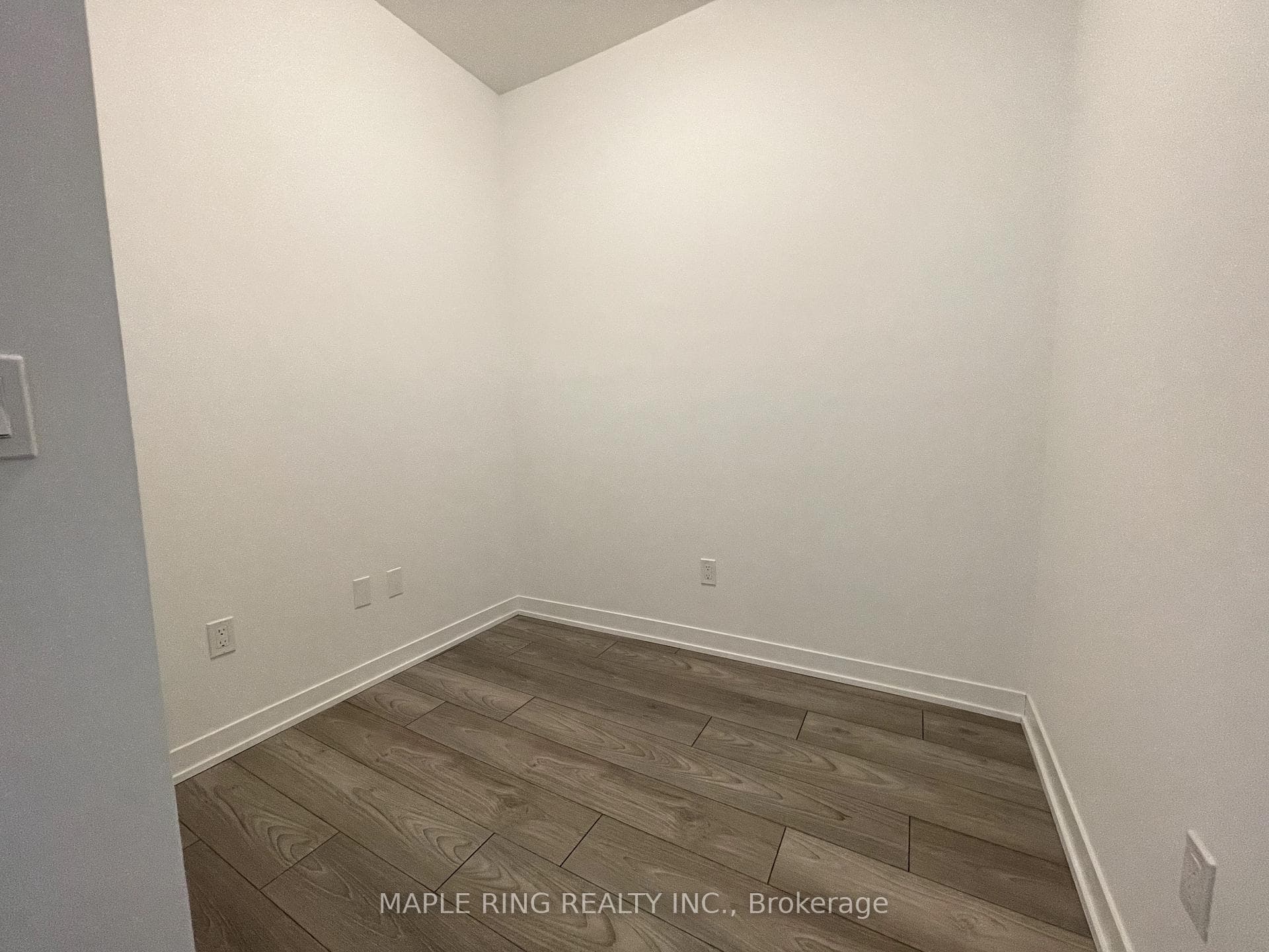 10 abeja Street Unit 1117 photo 3