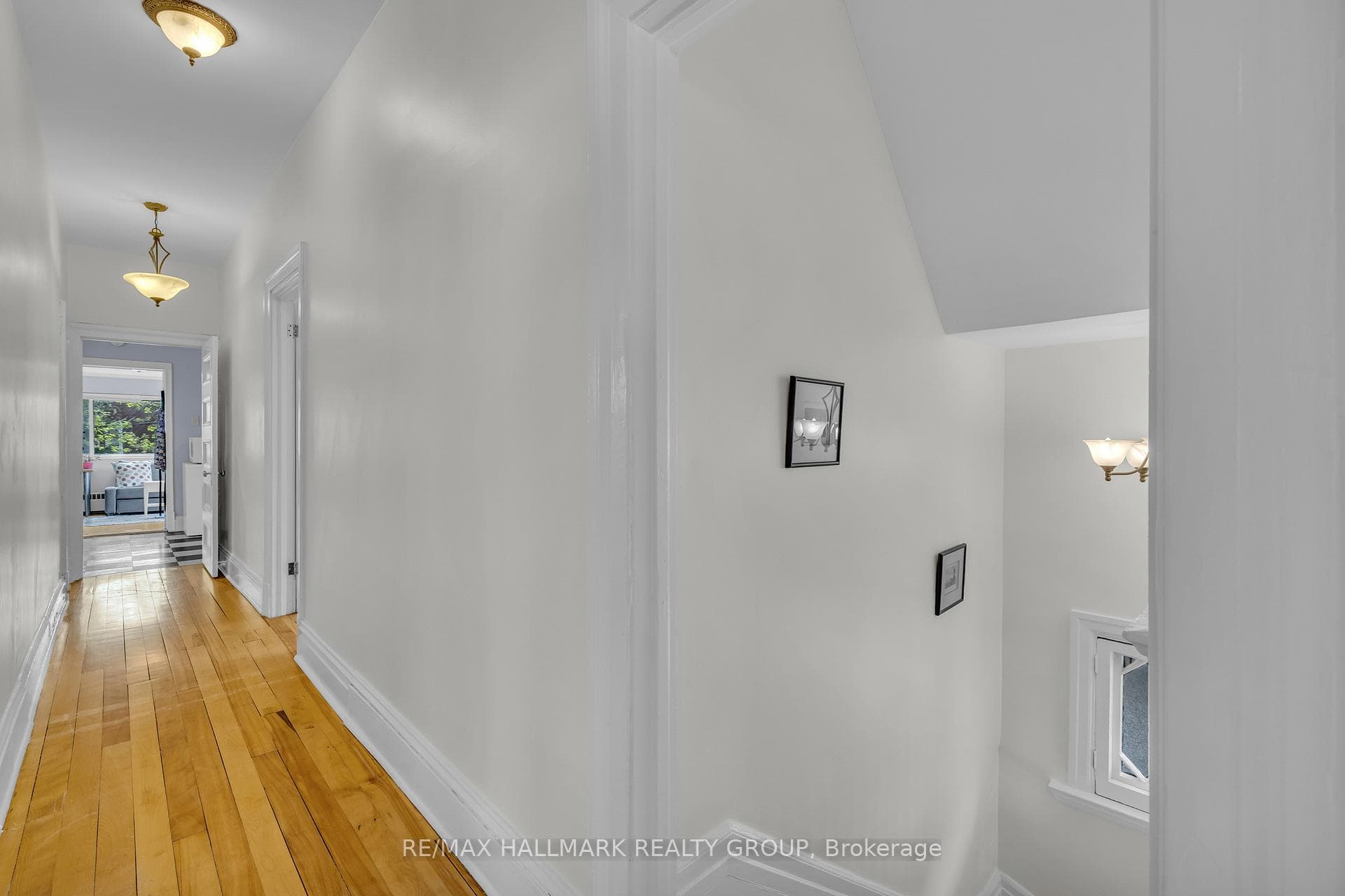396 Daly Avenue photo 38