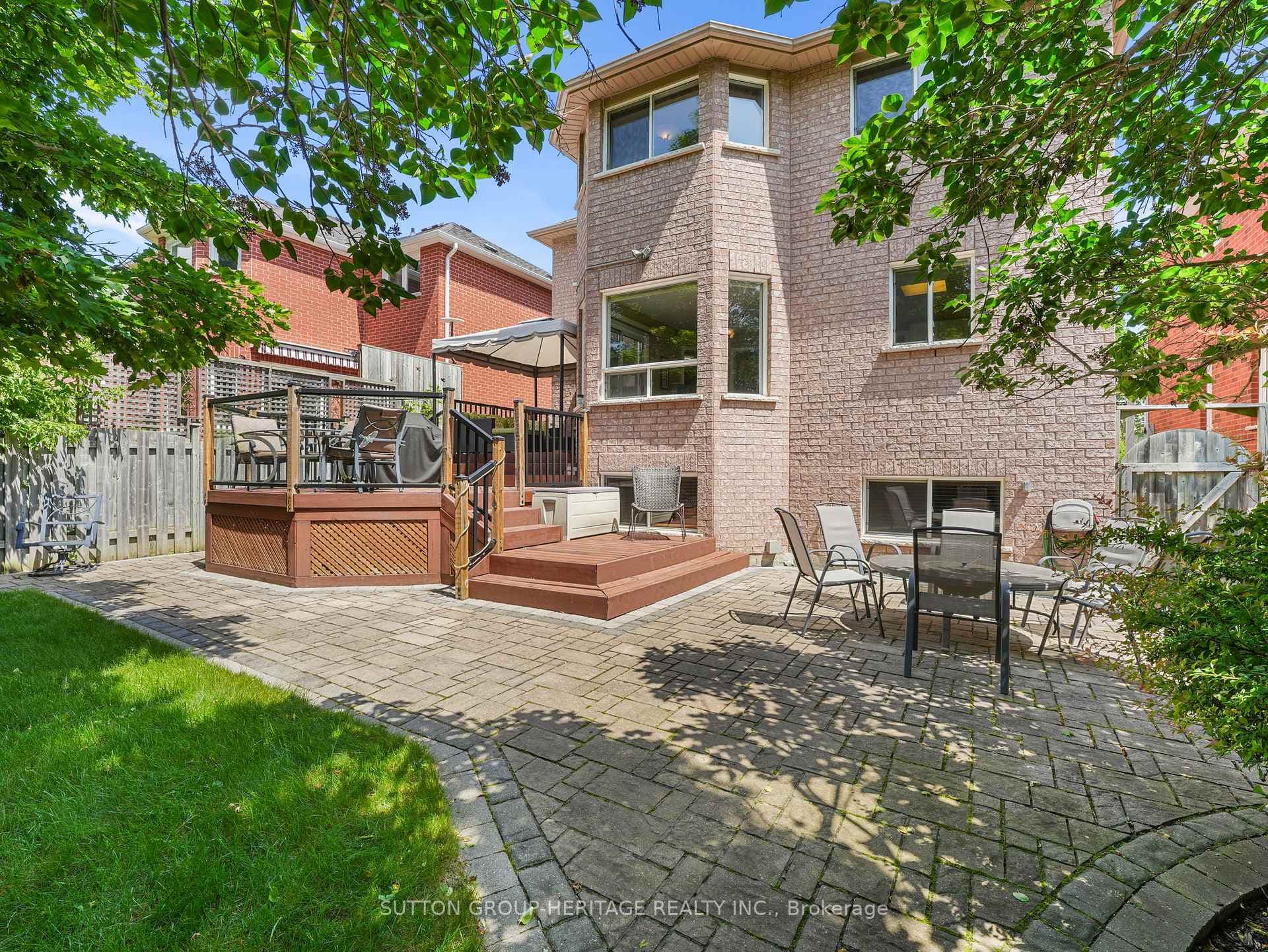 51 Annie Crescent photo 37