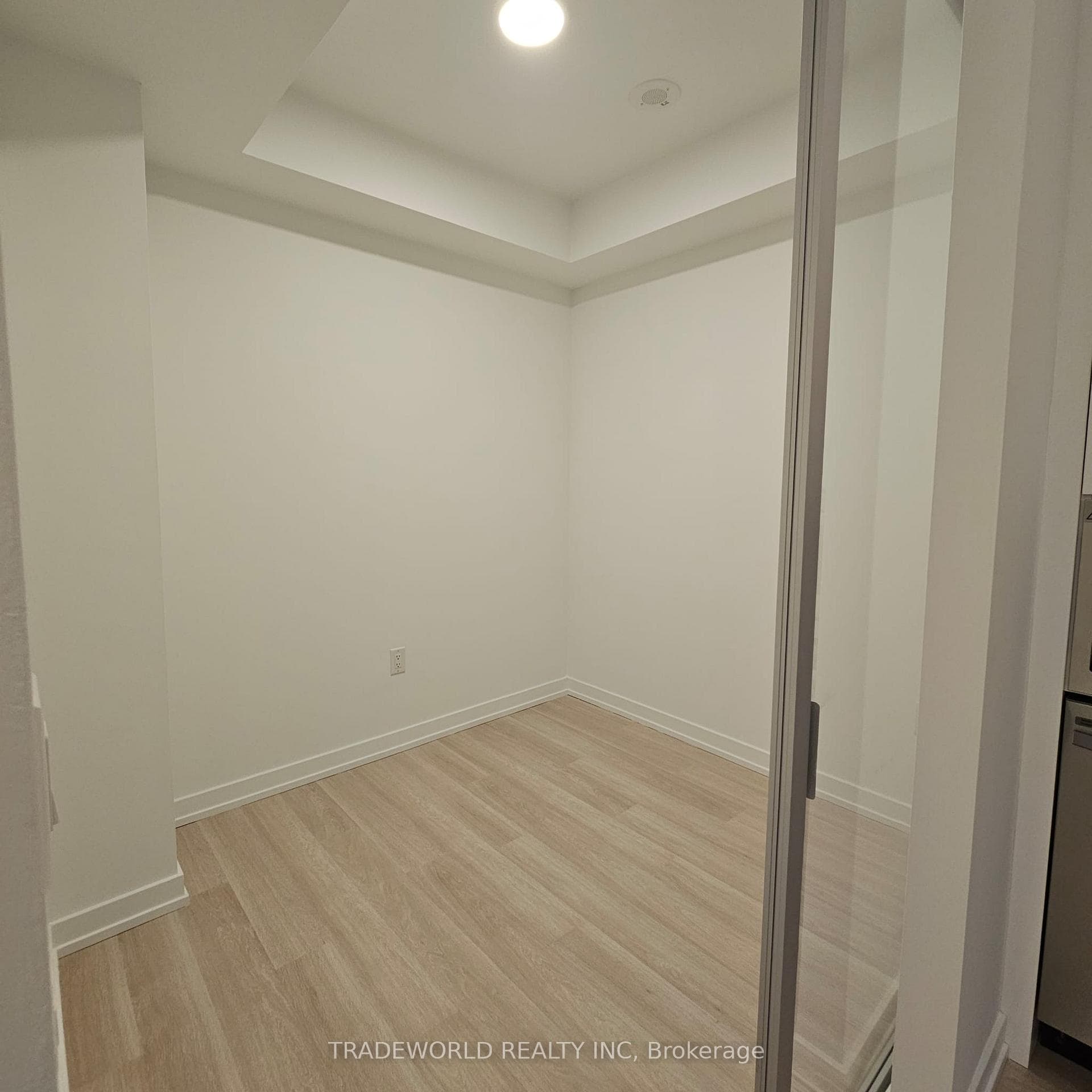 9751 Markham Road Unit 802B photo 12