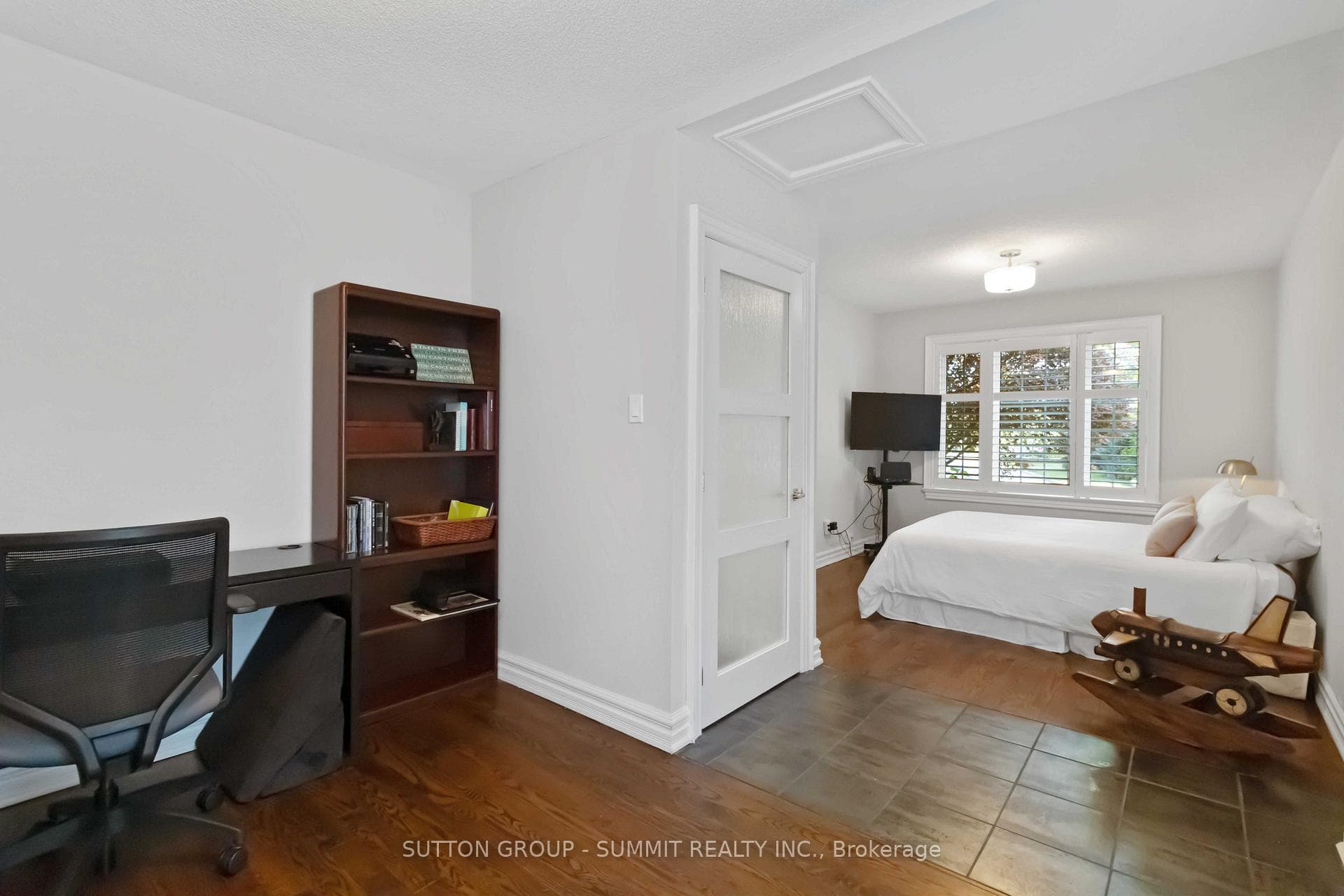 1195 Crestdale Road photo 21