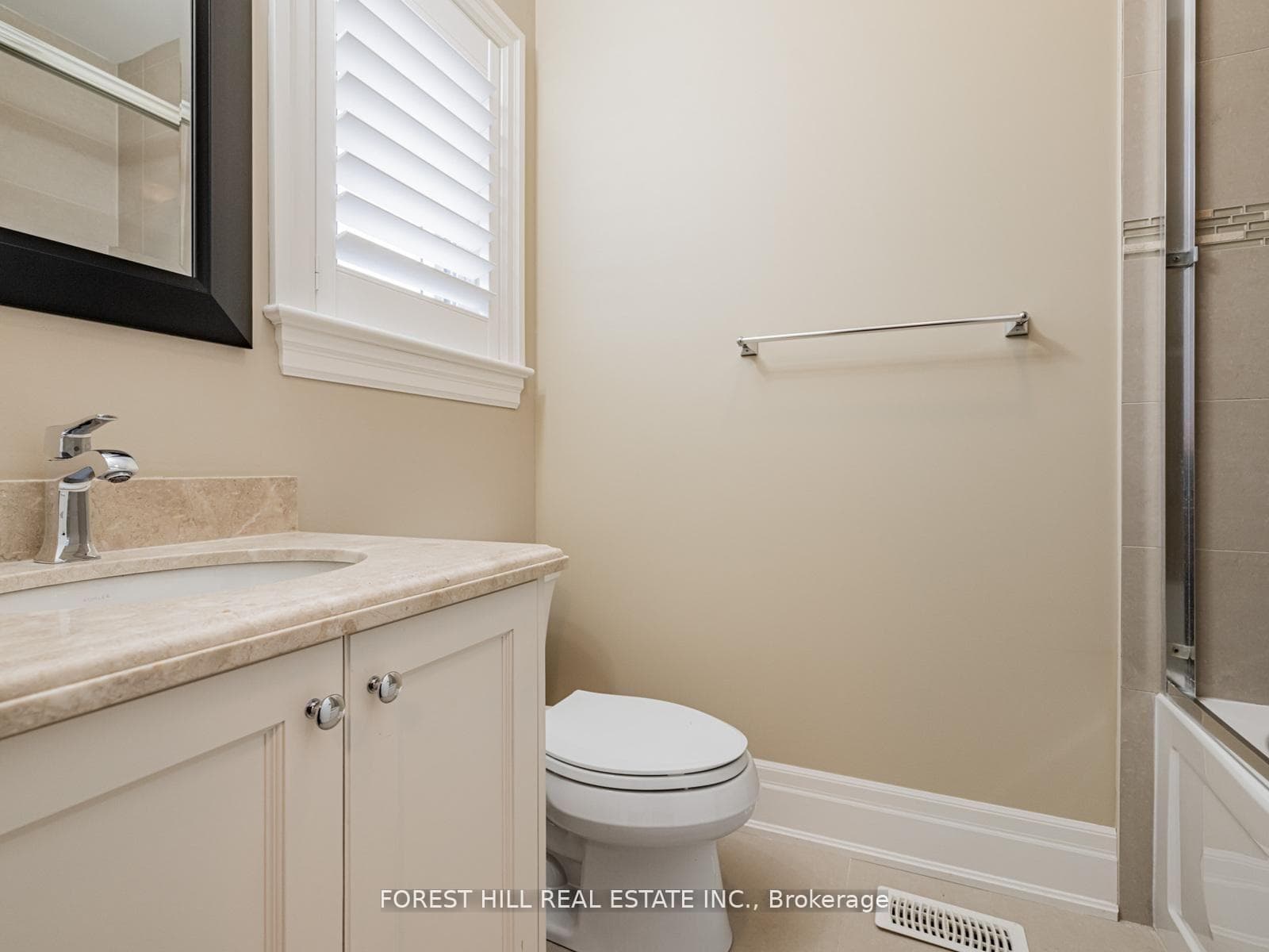394 Connaught Avenue photo 26