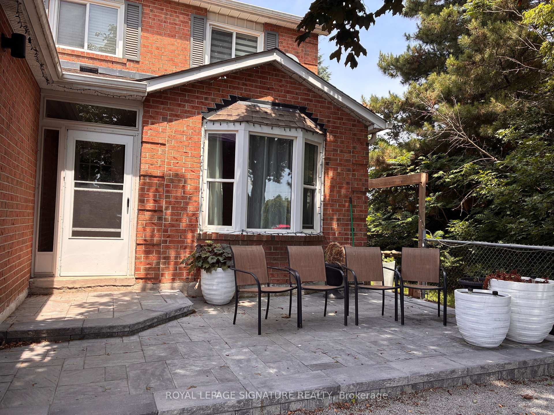 4 Bramwell Drive photo 2
