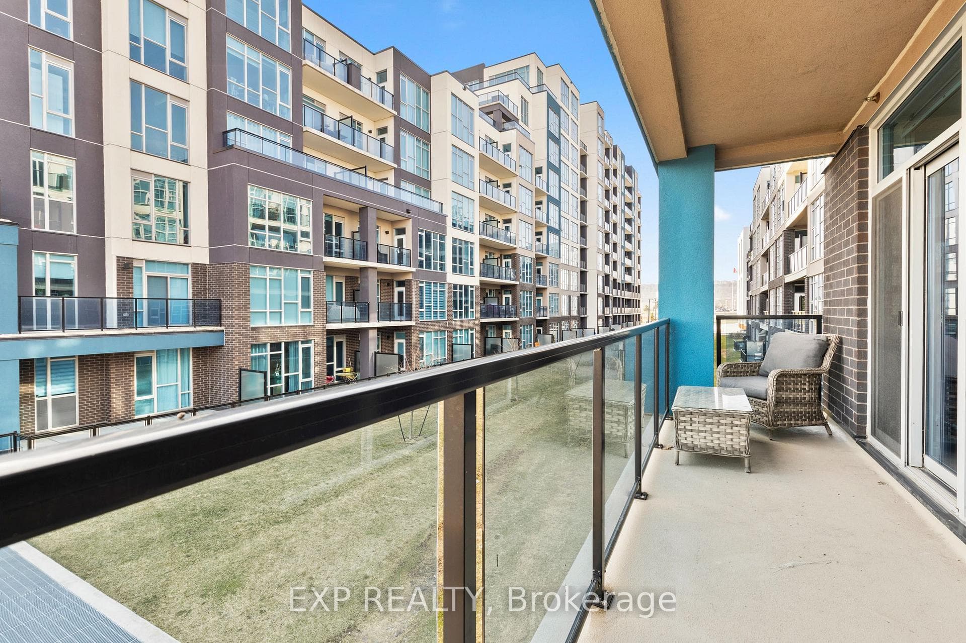 10 Concord Place Unit 209 photo 21