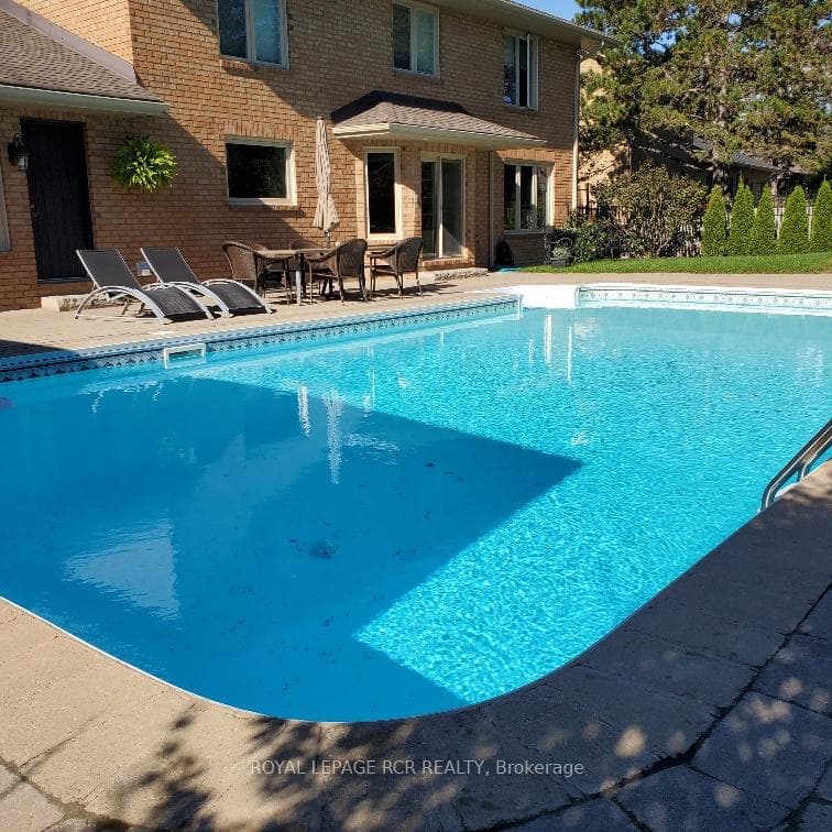 87 McClure Drive photo 49