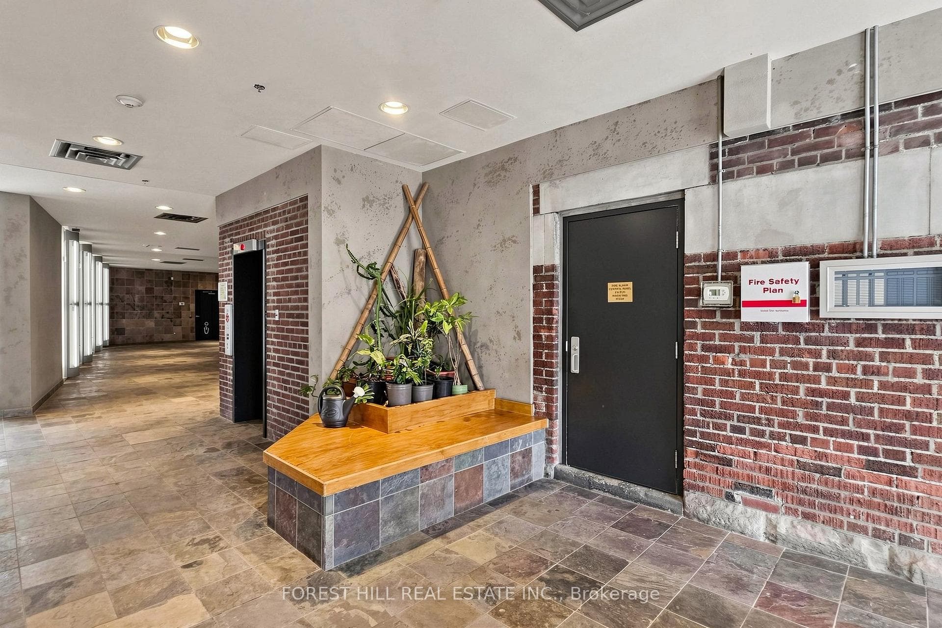 21 Nassau Street Unit 301 photo 6