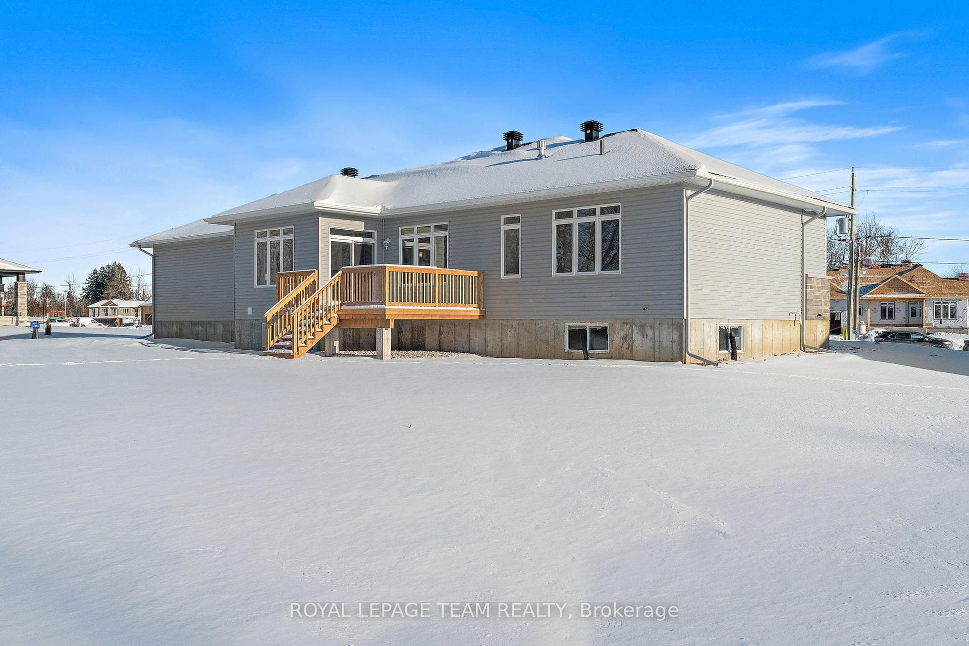 46 TENNANT Drive photo 34
