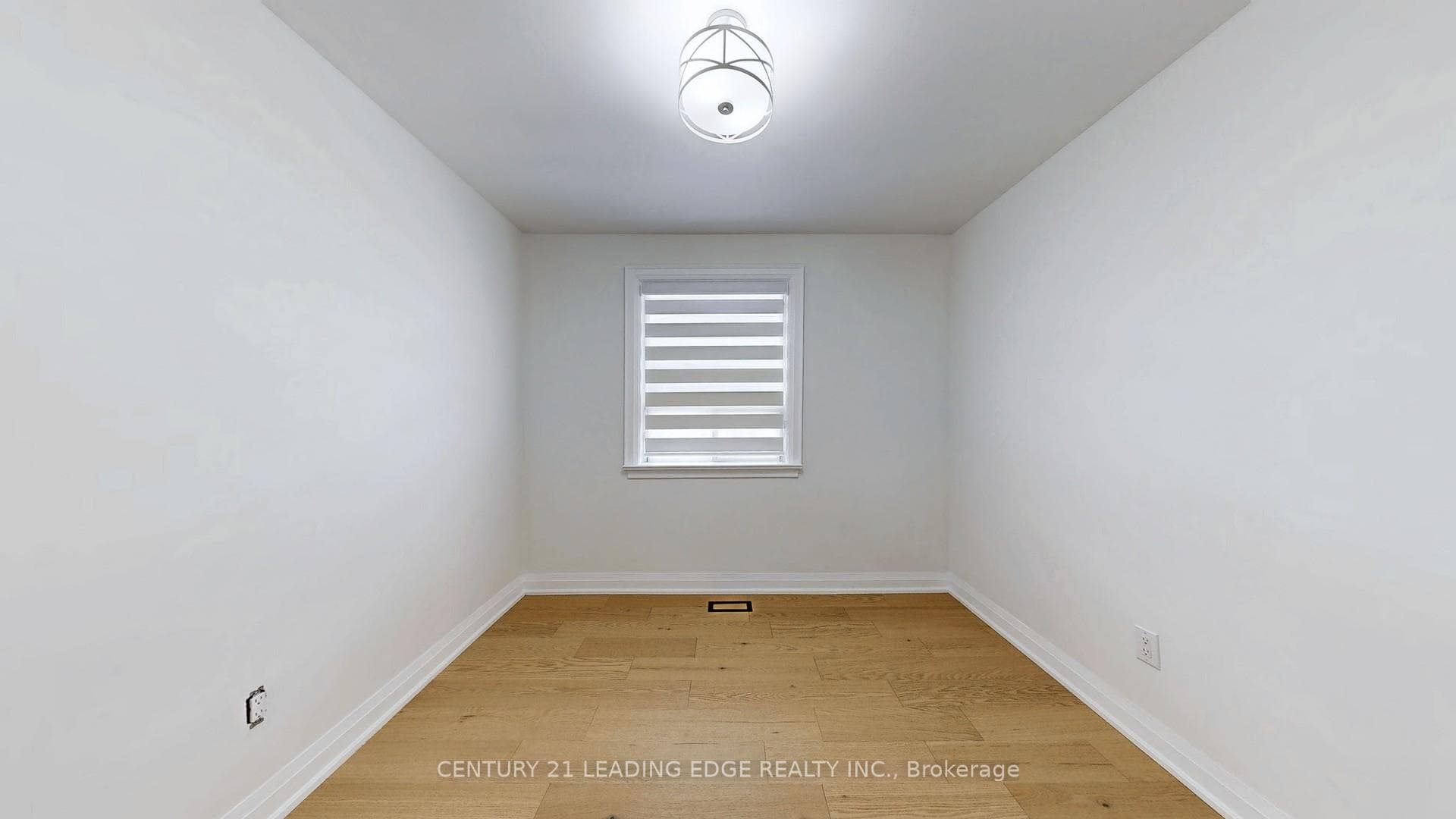 70 Wexford Boulevard photo 28