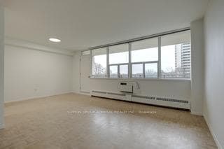 155 Marlee Avenue Unit 603 photo 11