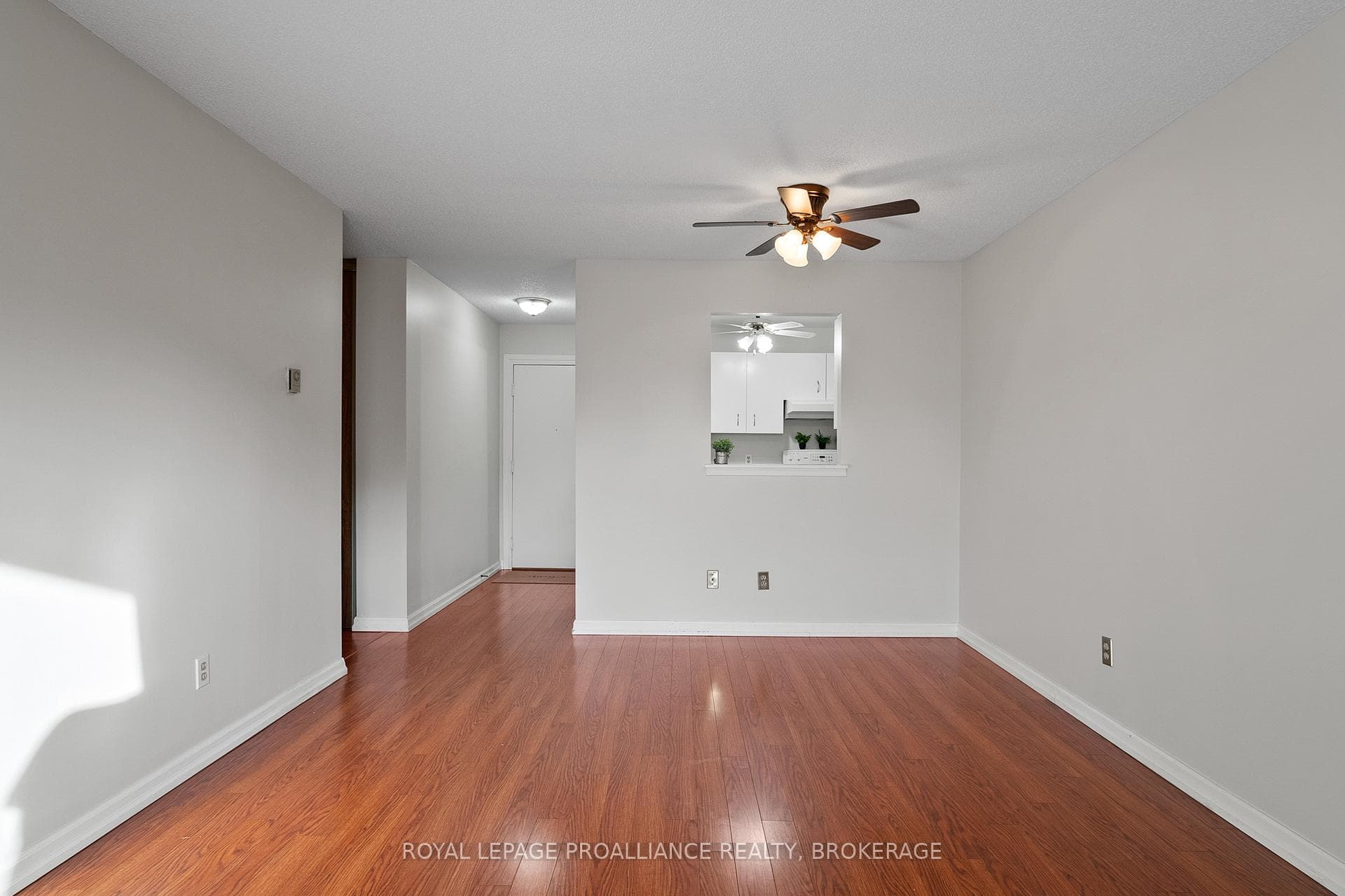 580 Armstrong Road Unit 301 photo 10
