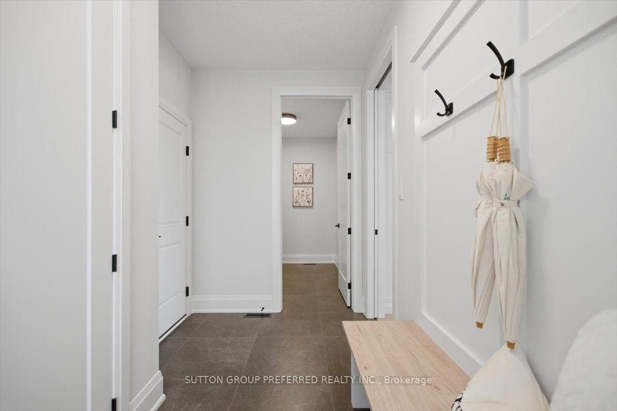 MUDROOM