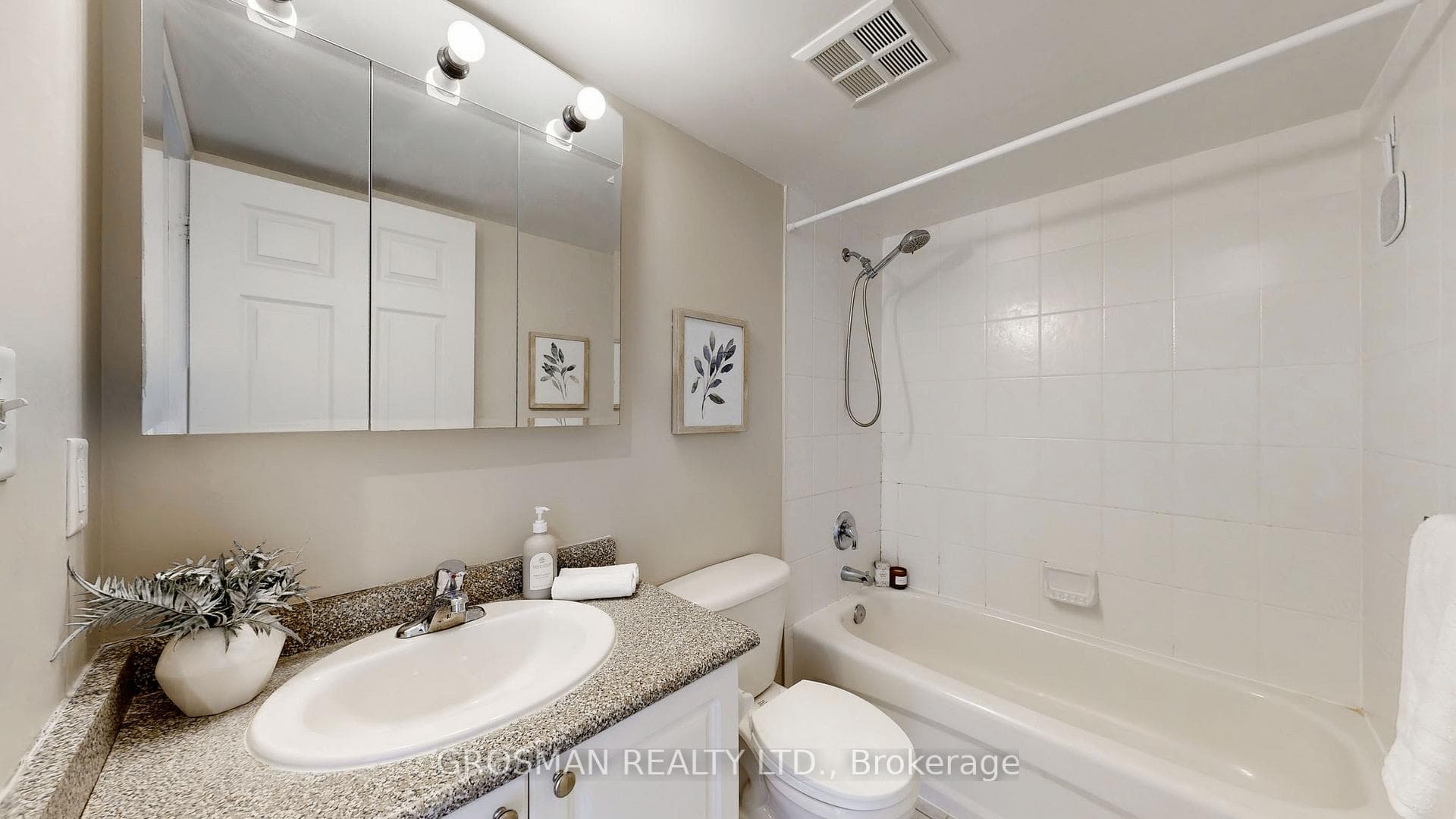 39 Oneida Crescent Unit 721 photo 7
