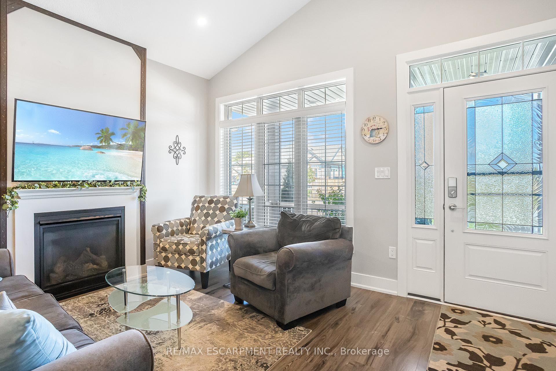 57 Freeman Lane photo 4