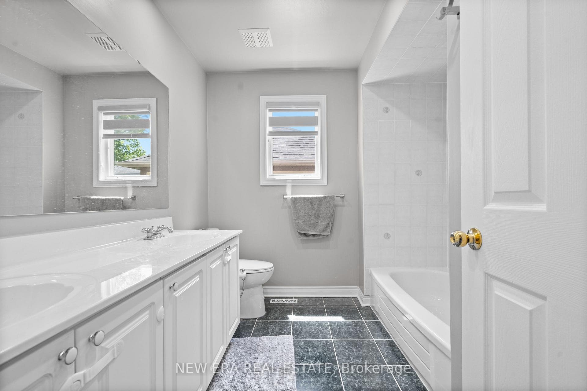 2855 Duncairn Drive photo 31