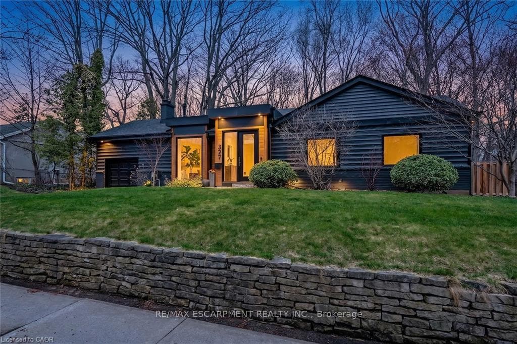 327 Goodram Drive photo 5