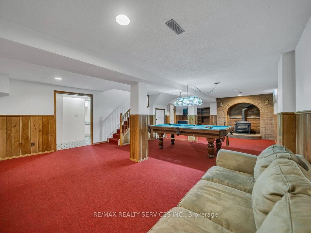 4510 Radisson Crescent photo 38