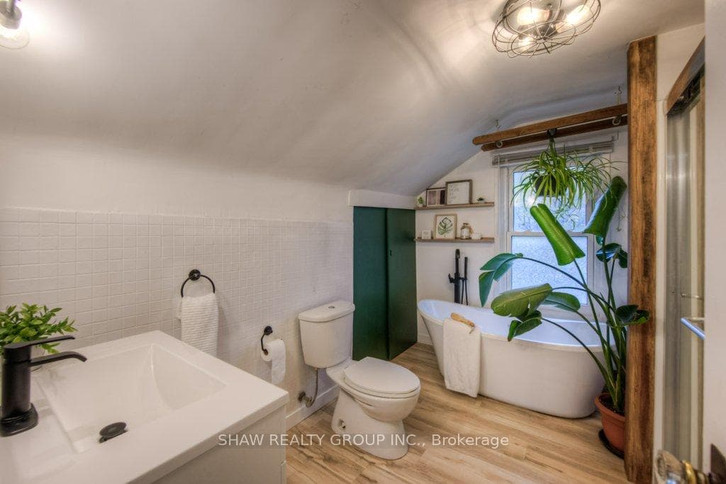 21 Waterside Avenue photo 15