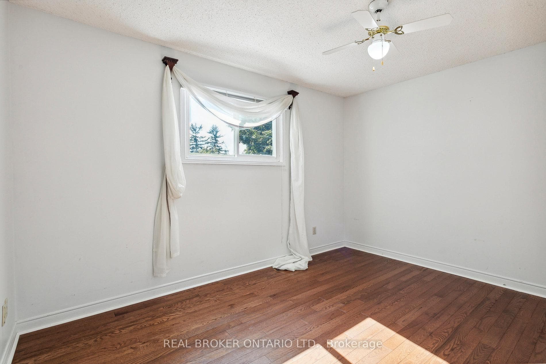 6533 Mockingbird Lane photo 19