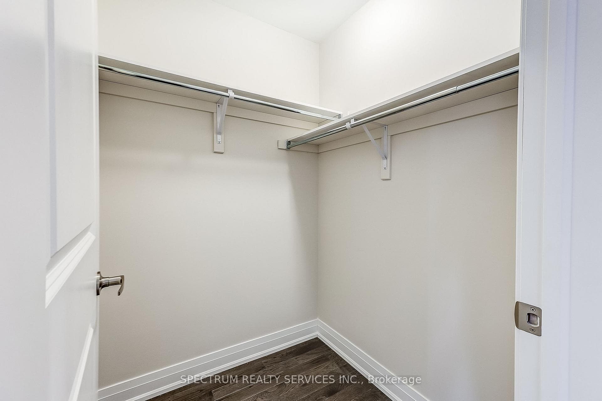 13 John Rolph Street photo 37