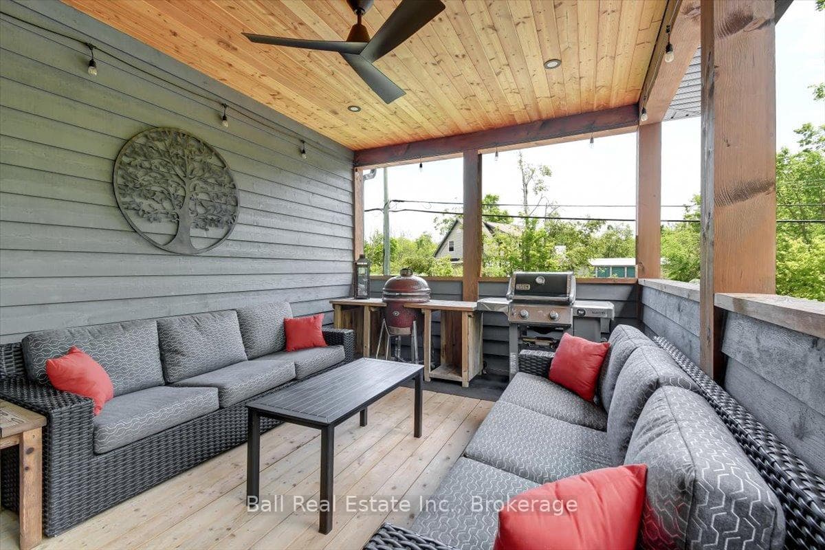 18 Six Foot Bay Road photo 13