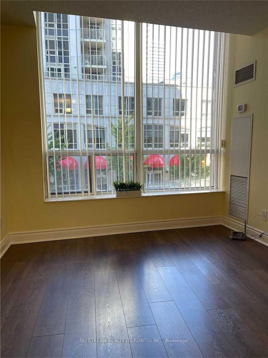 5 Northtown Way Unit 207 photo 4