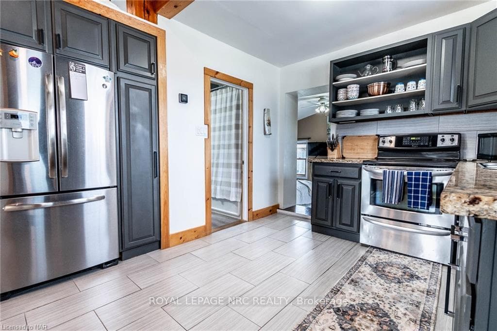 72 Wellington Street photo 14