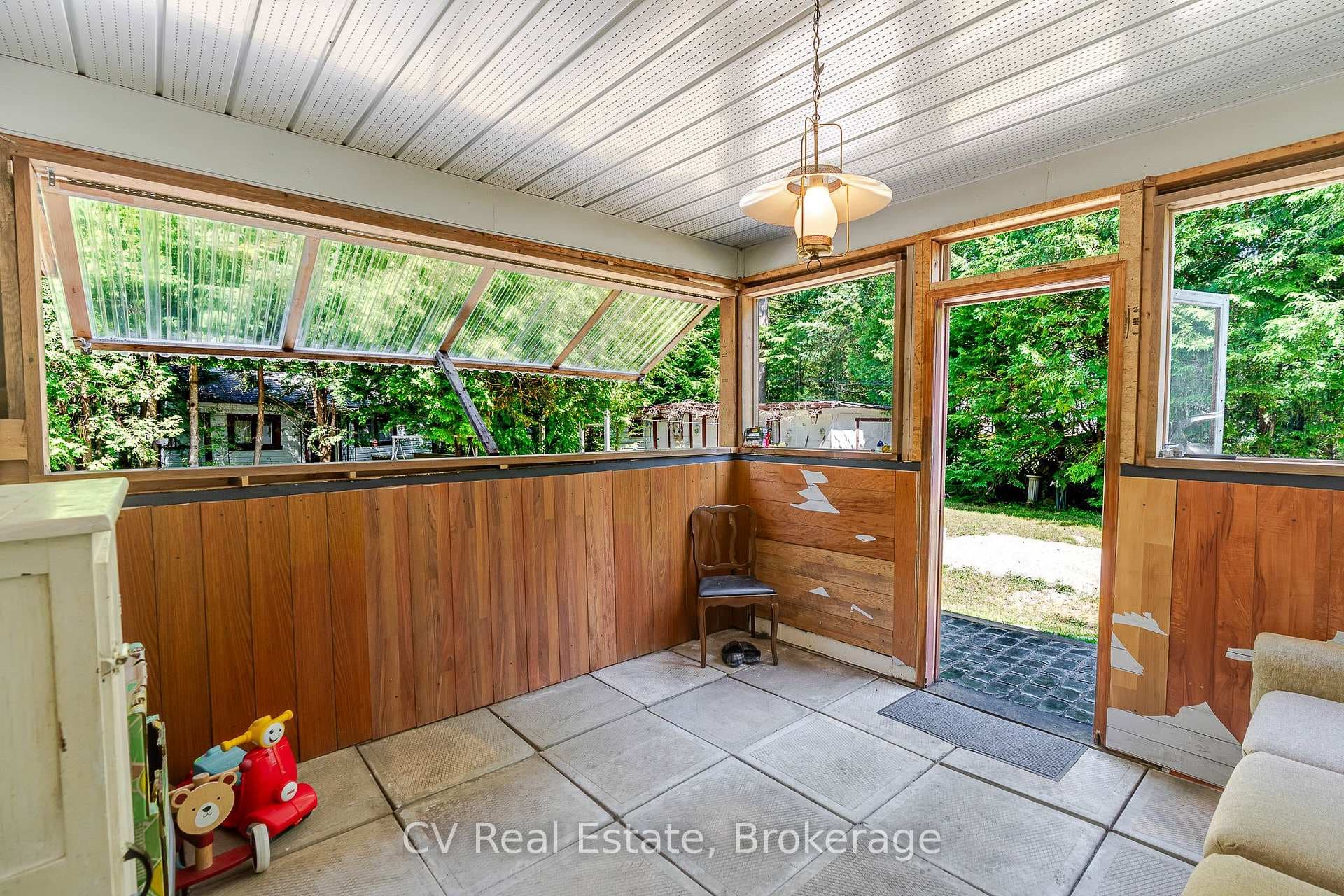 10 Brookside Drive photo 20