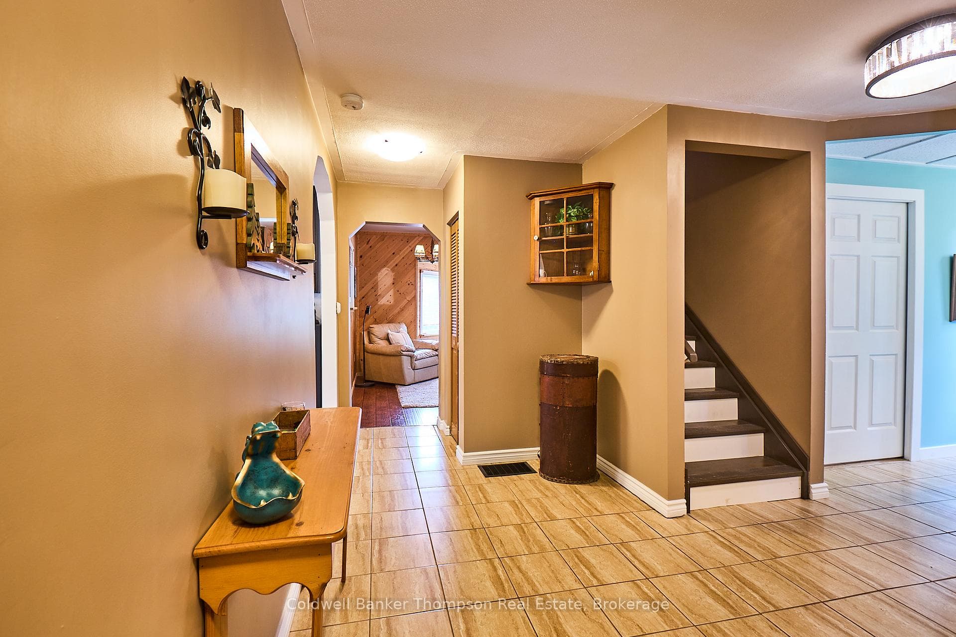 550 Valley View Road photo 9