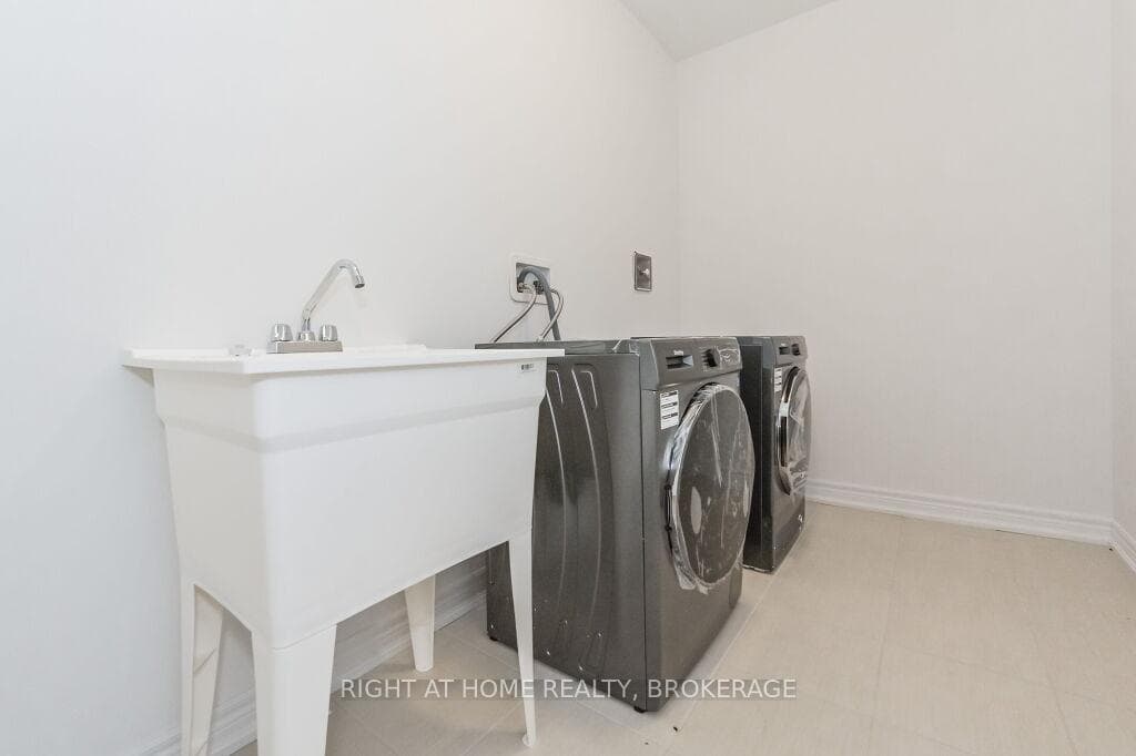 251 Farley Road photo 25