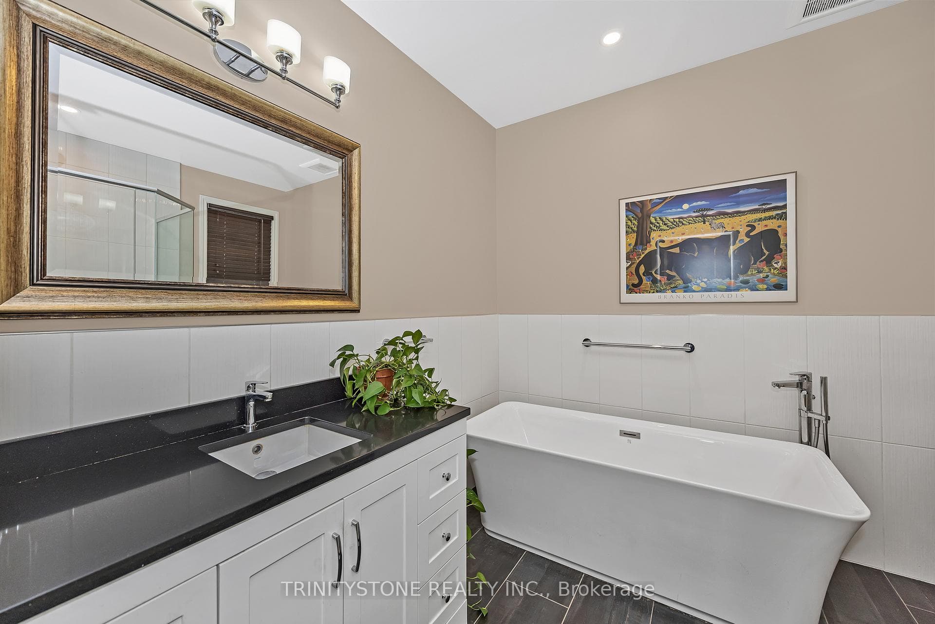 452 Landswood Way photo 28