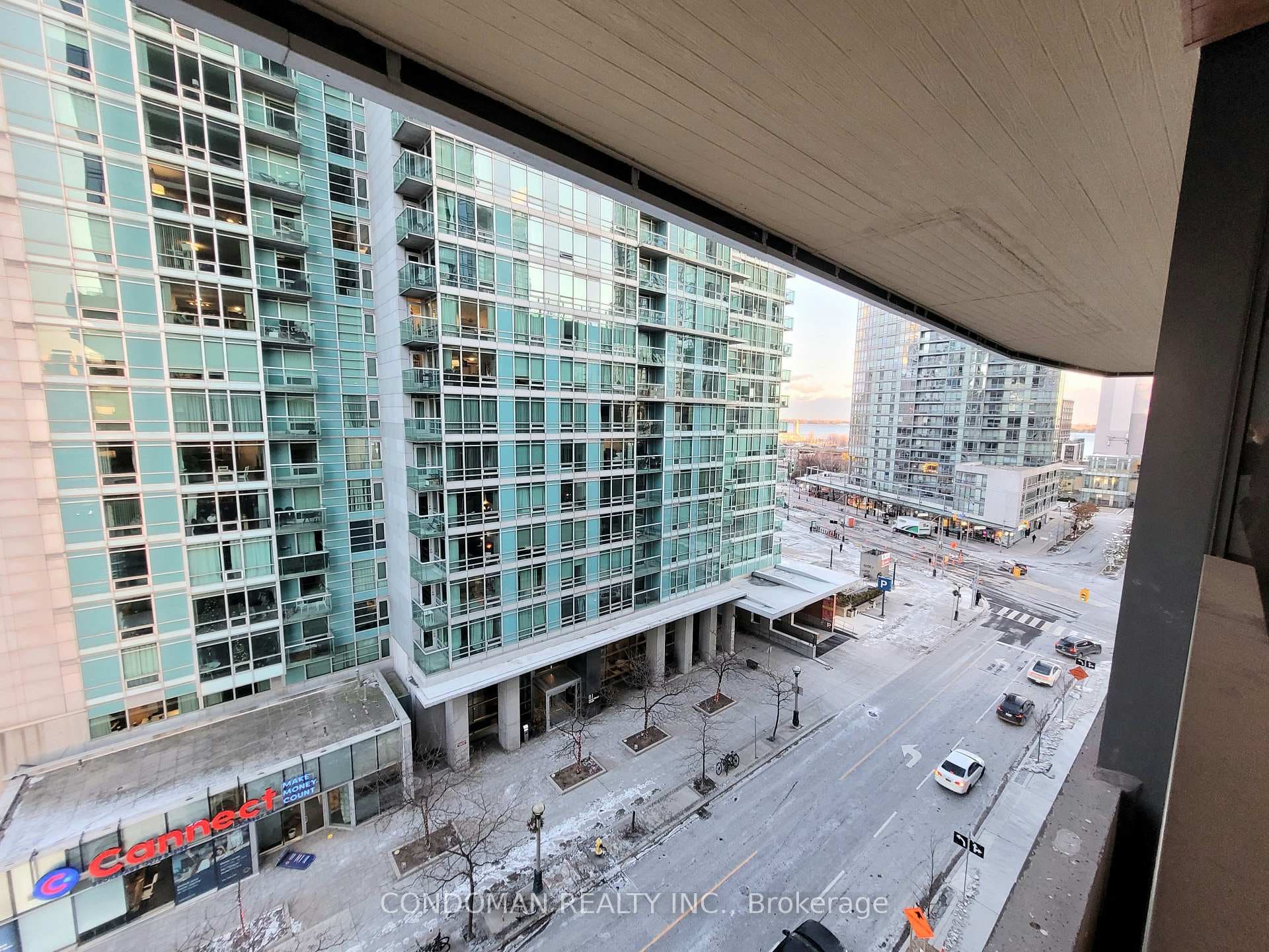 1 Concord Cityplace Way Unit 703 photo 5