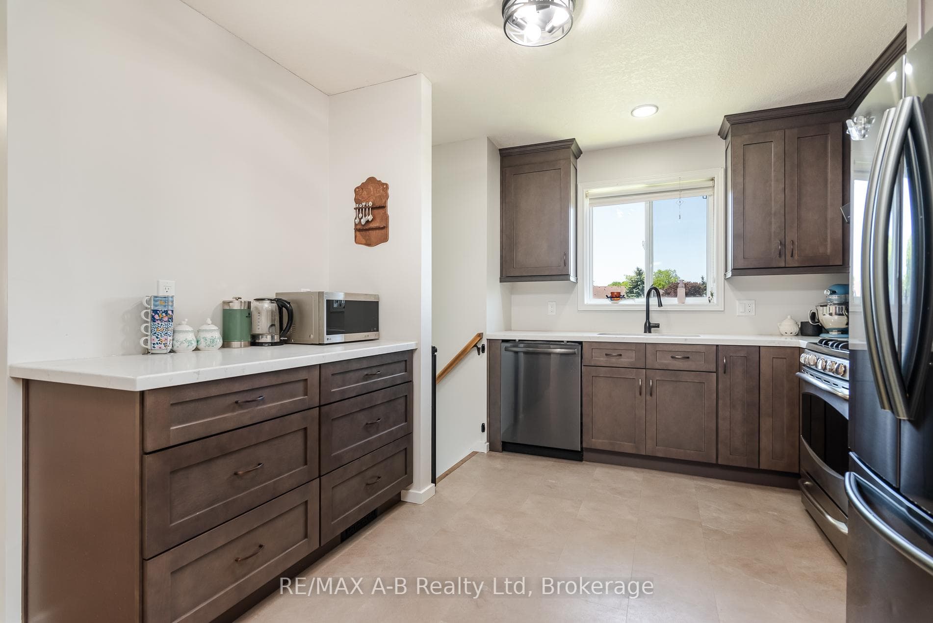 180 Westwood Avenue photo 21