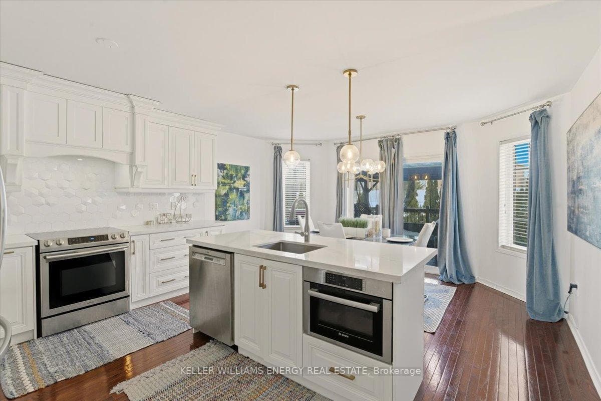 66 Oceanpearl Crescent photo 20