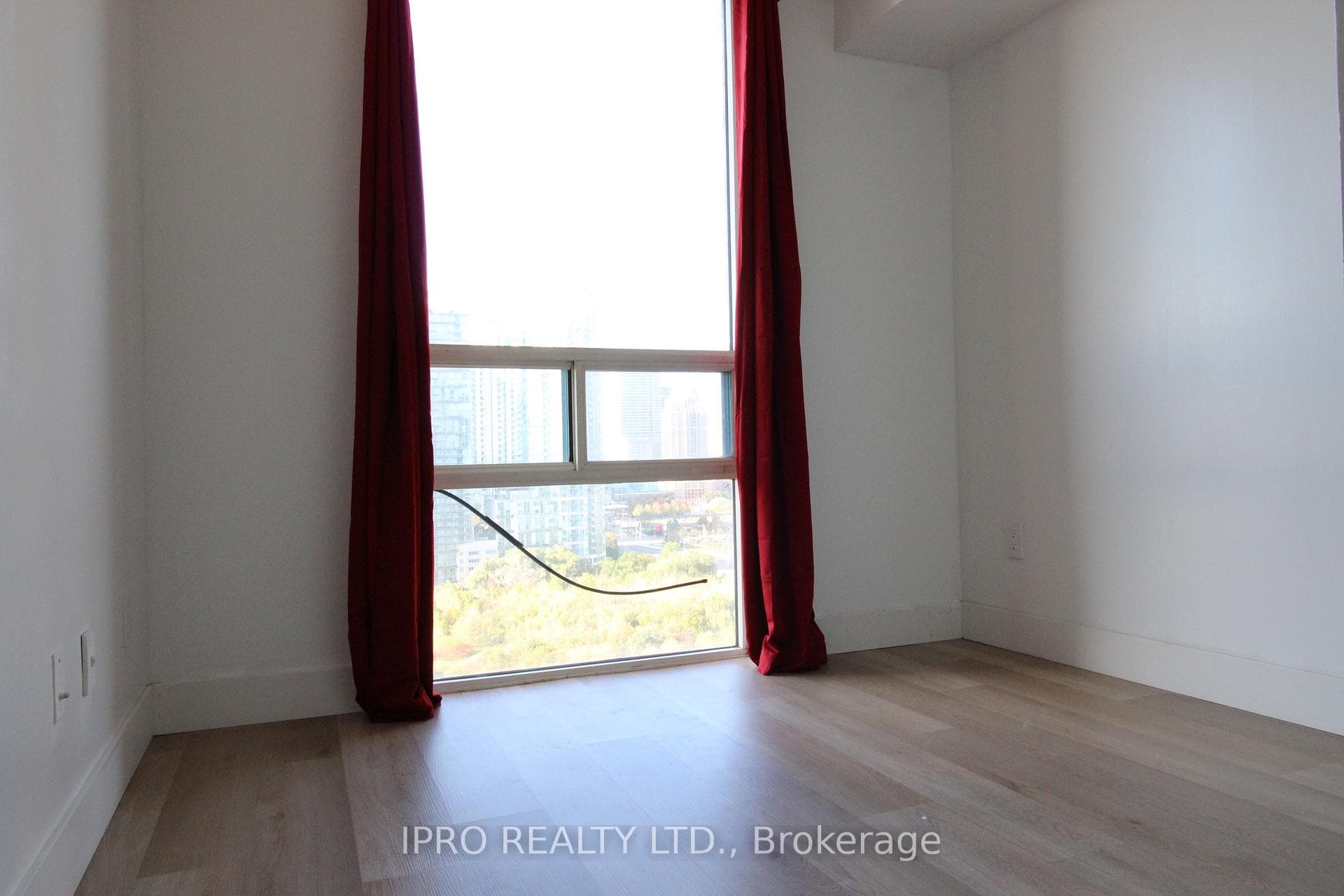 285 Enfield Place Unit 2207 photo 17