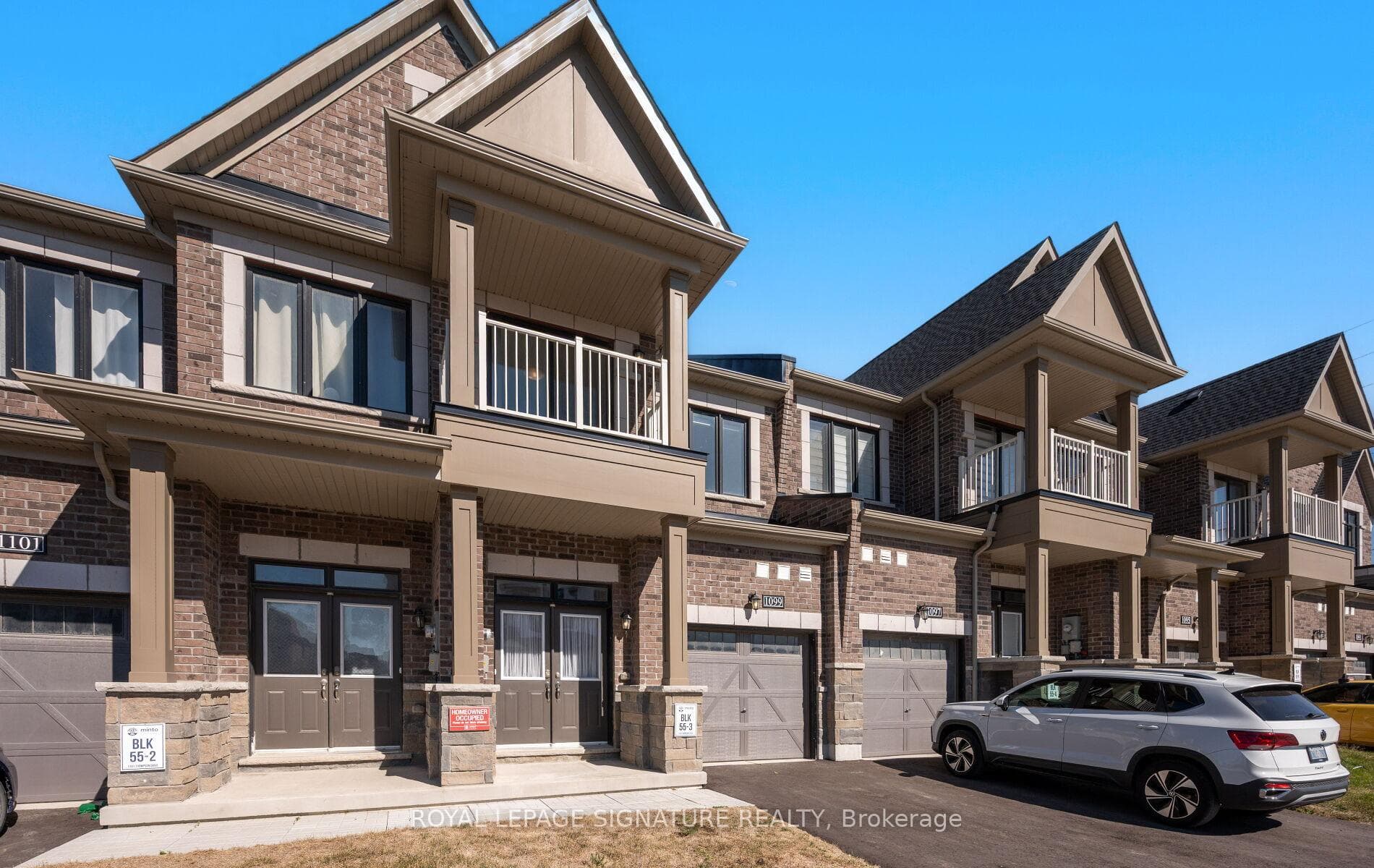 1099 Thompson Drive photo 2