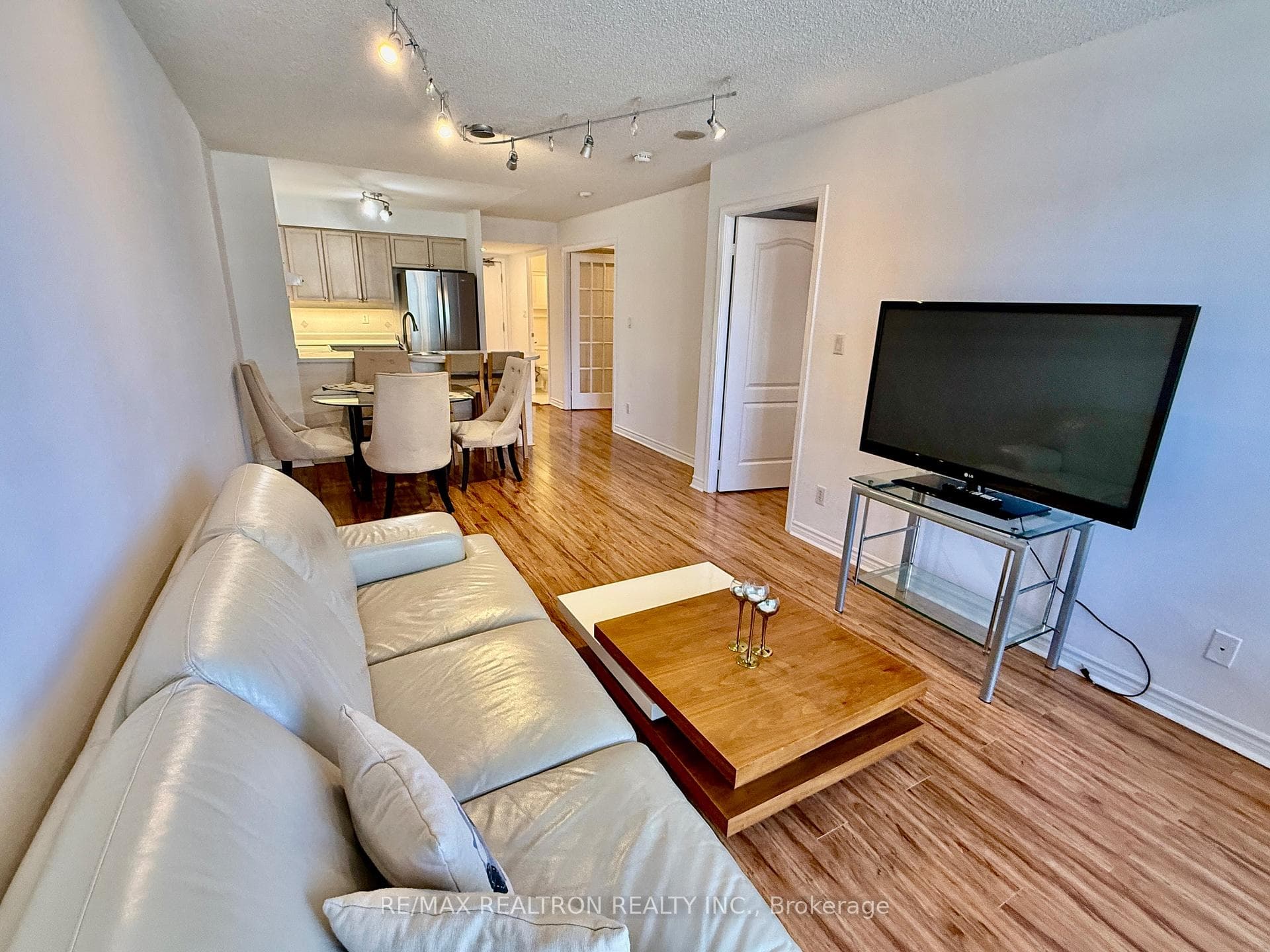 3 Rean Drive Unit 603 photo 6