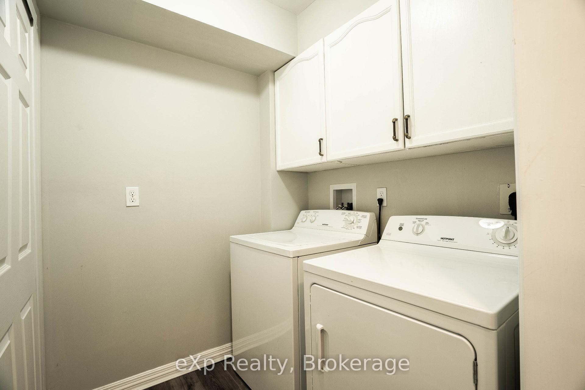 170 Francis Drive photo 20