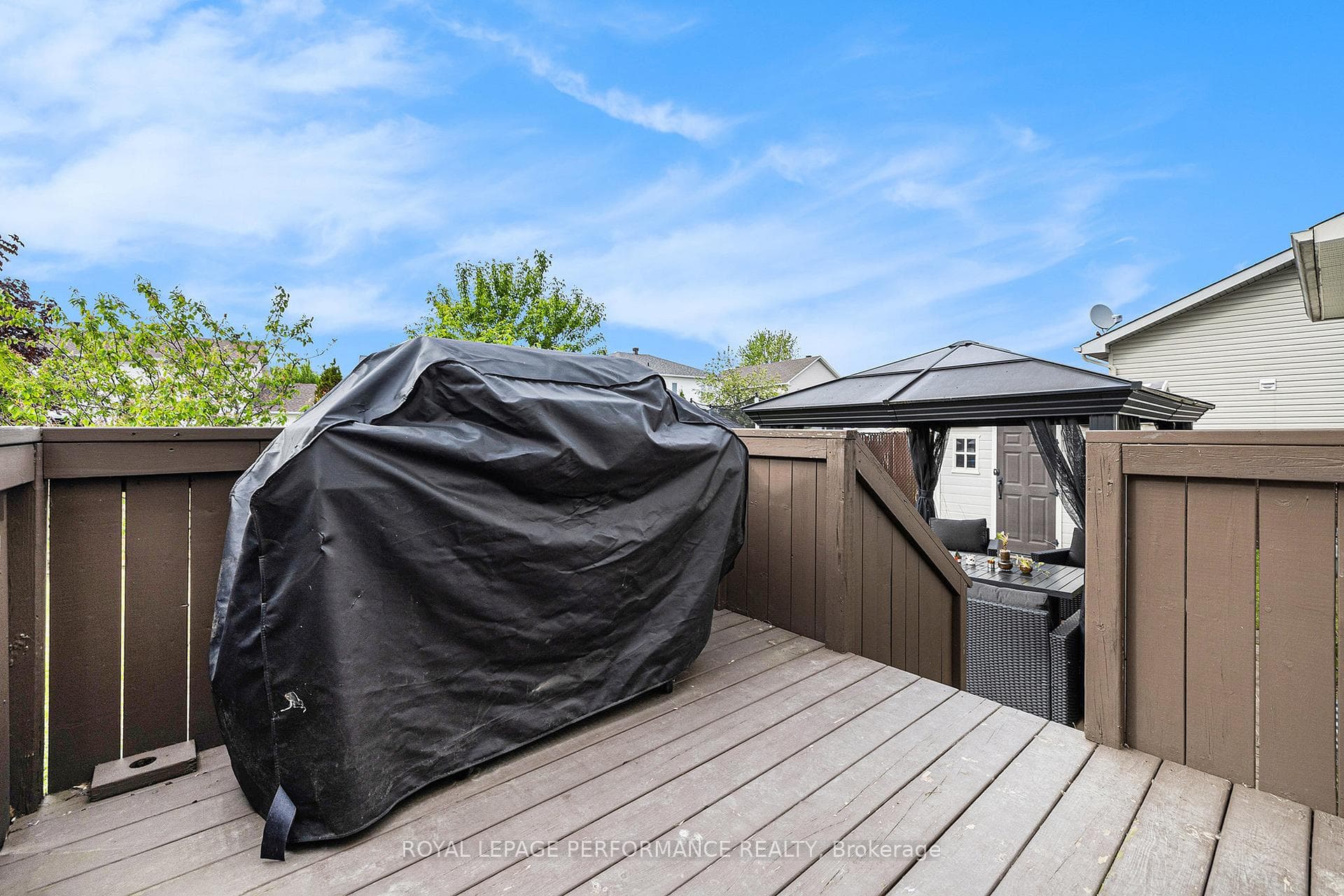 160 Filion Street photo 32